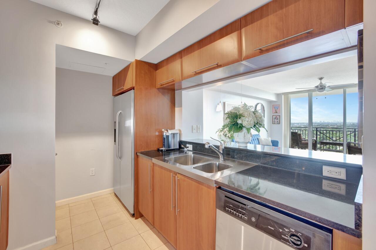 610 W Las Olas Boulevard 1711n