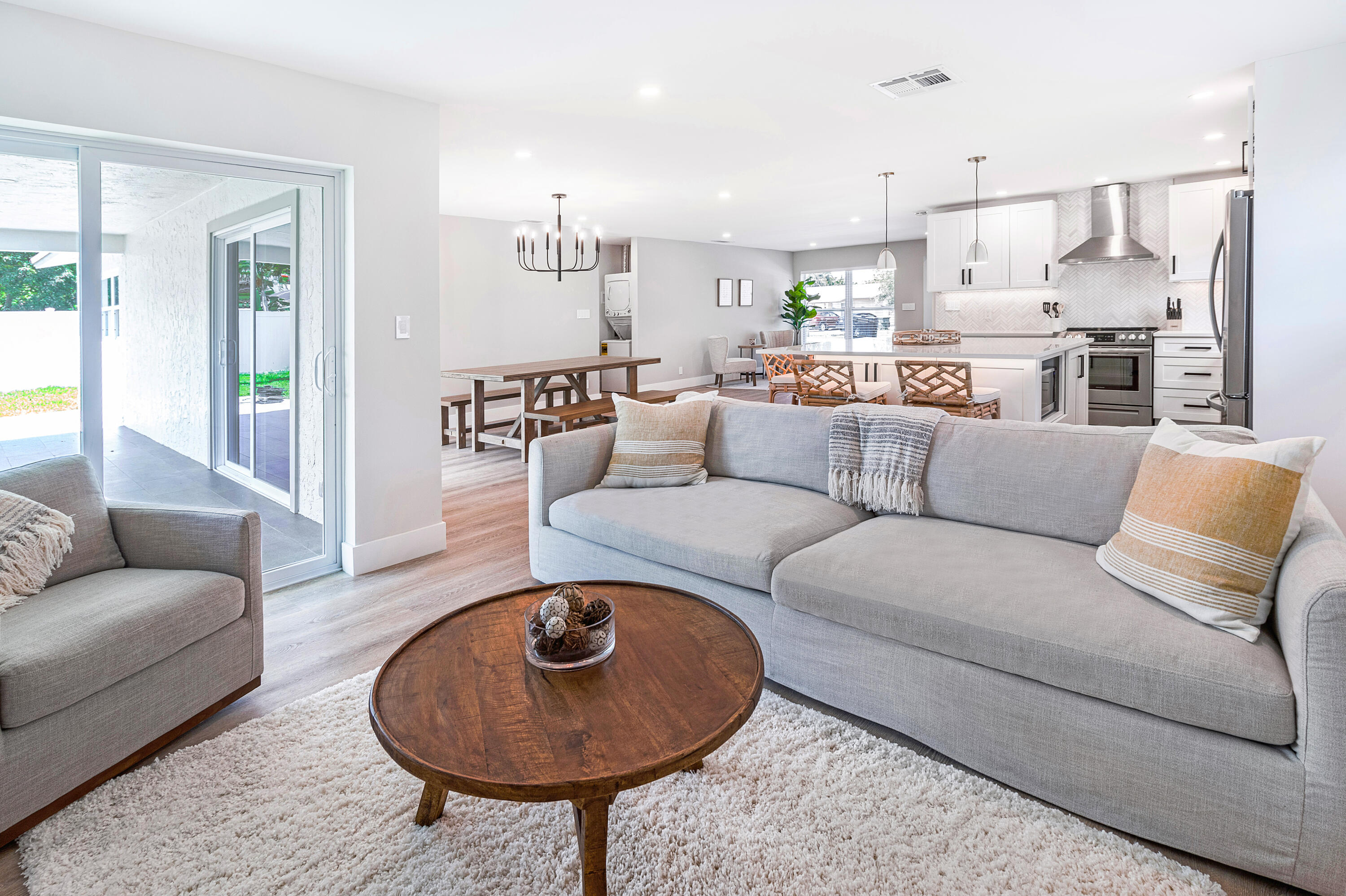 2798 NE 2nd Ave Avenue