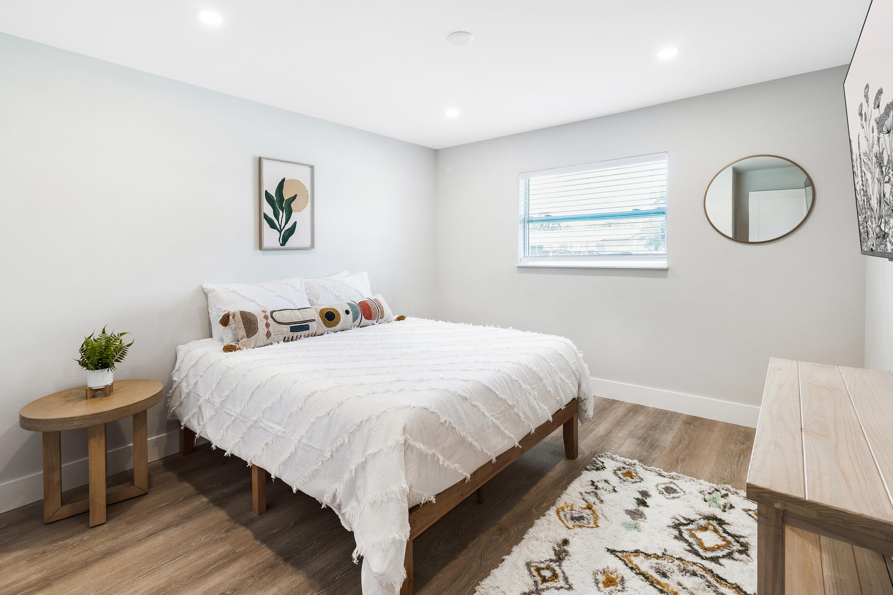 2798 NE 2nd Ave Avenue