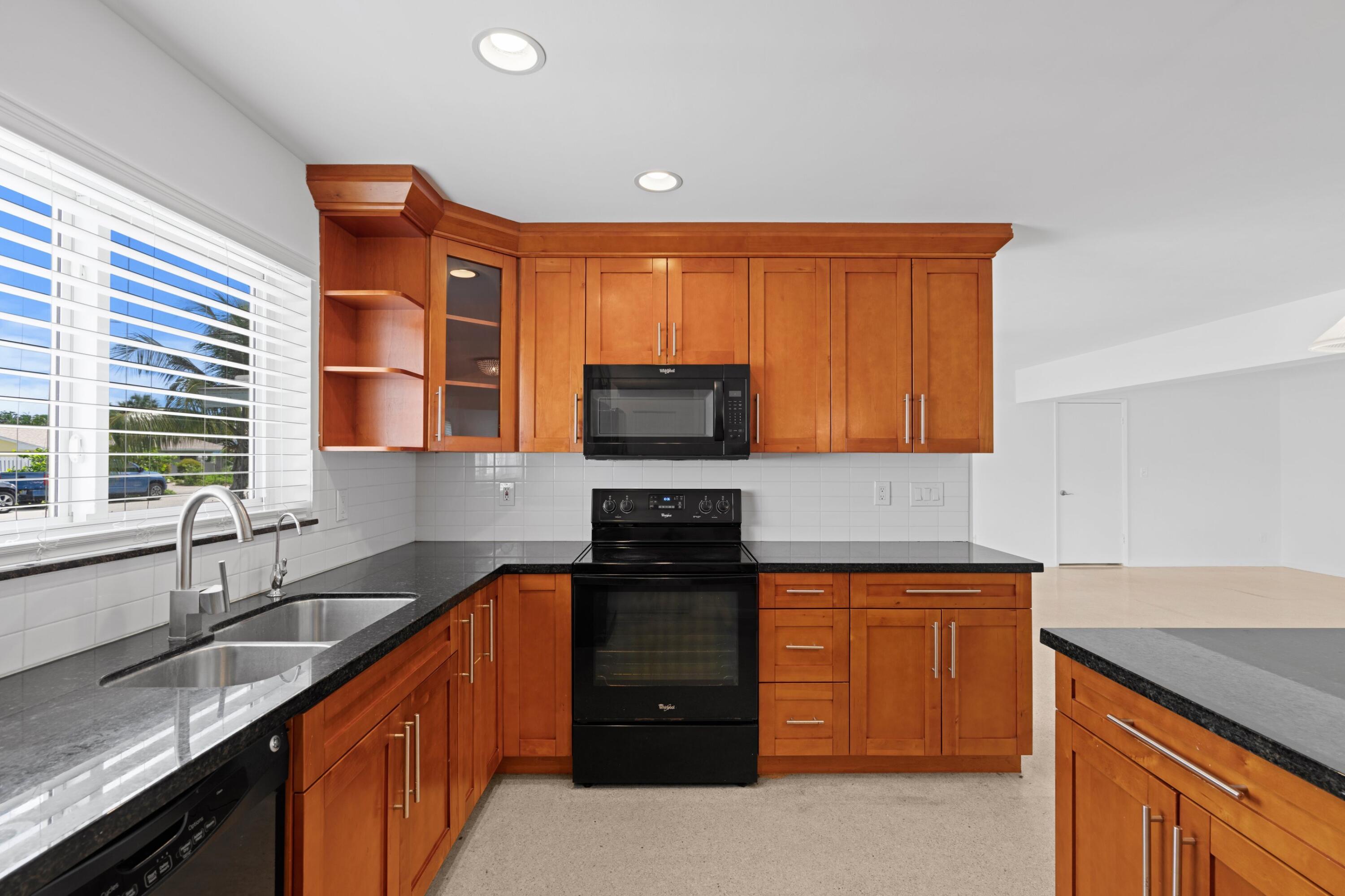 300 NE 24th Street