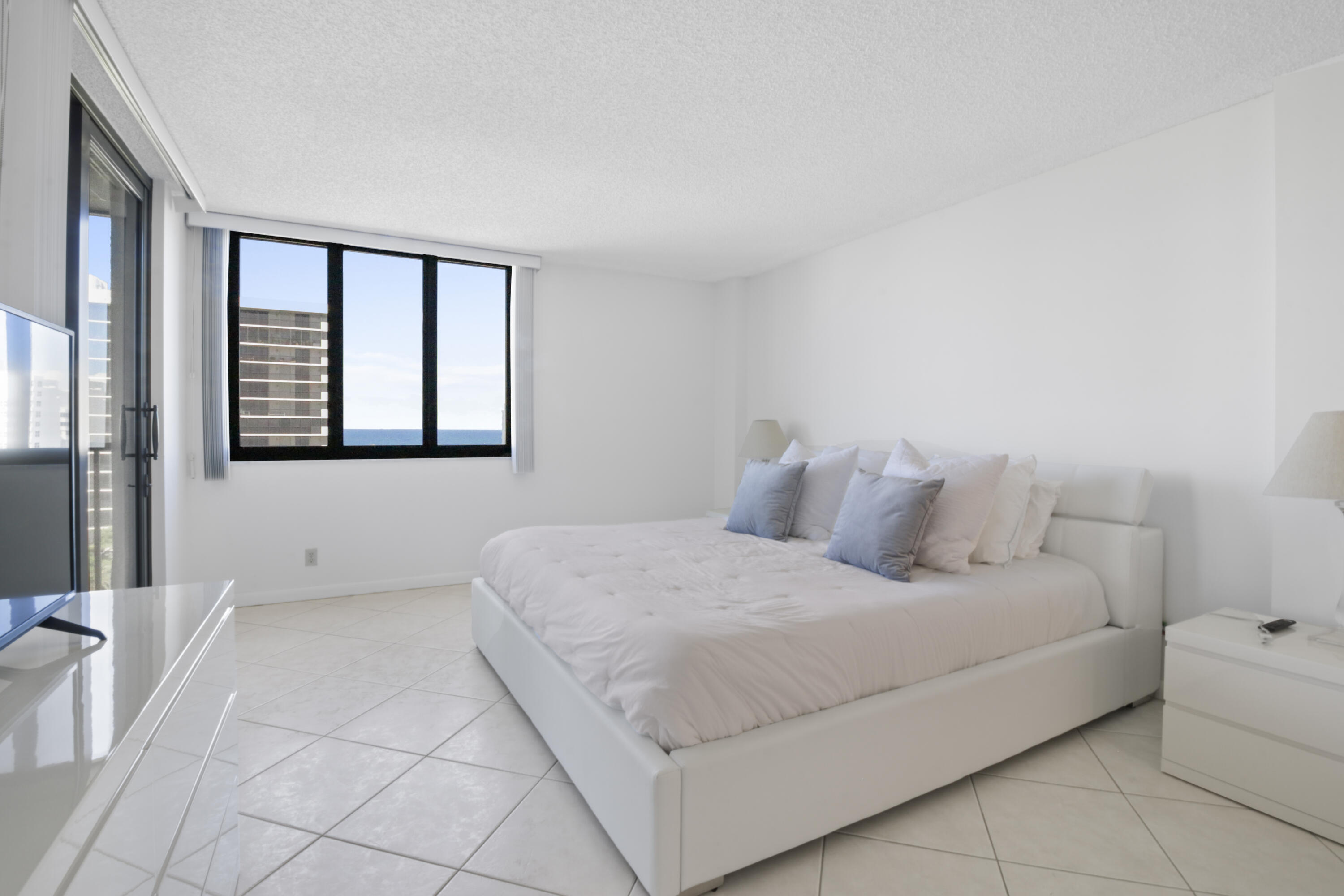 3420 S Ocean Boulevard 9q