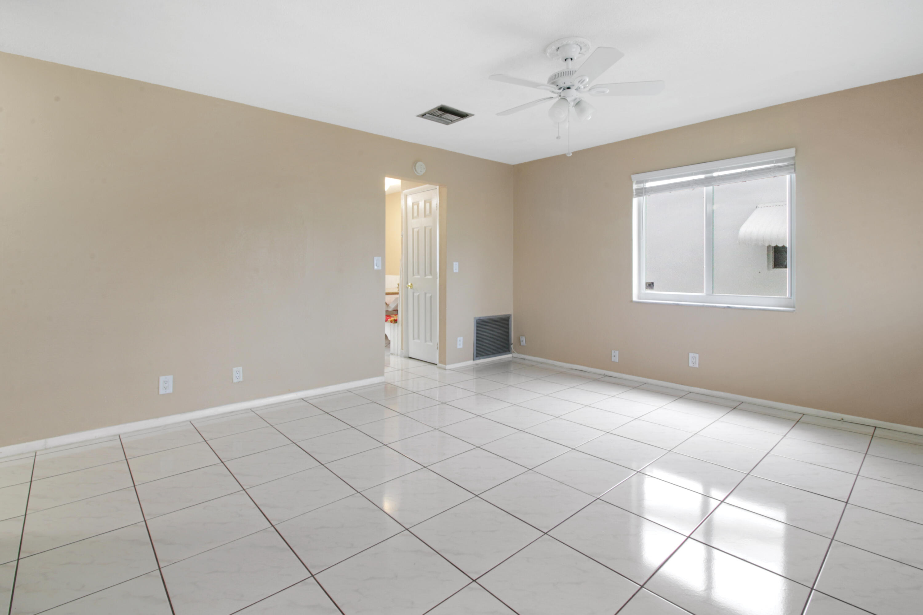 1008 Leisure Lane