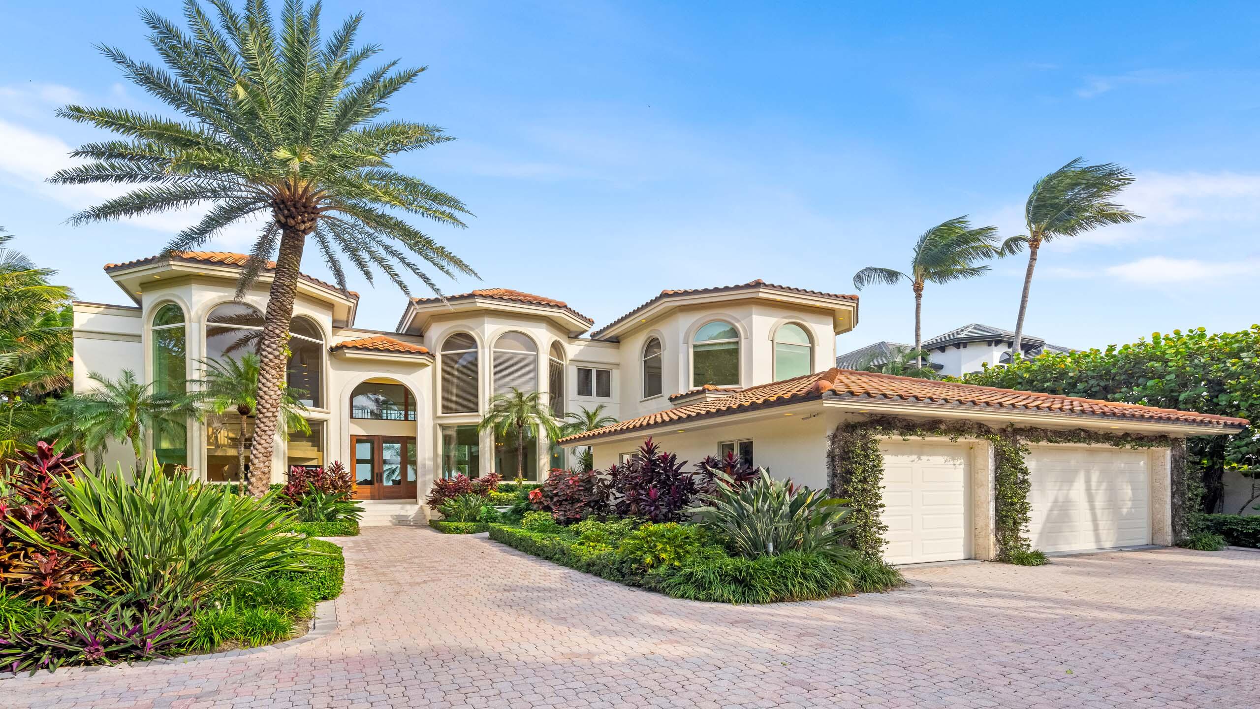 755 N Ocean Boulevard