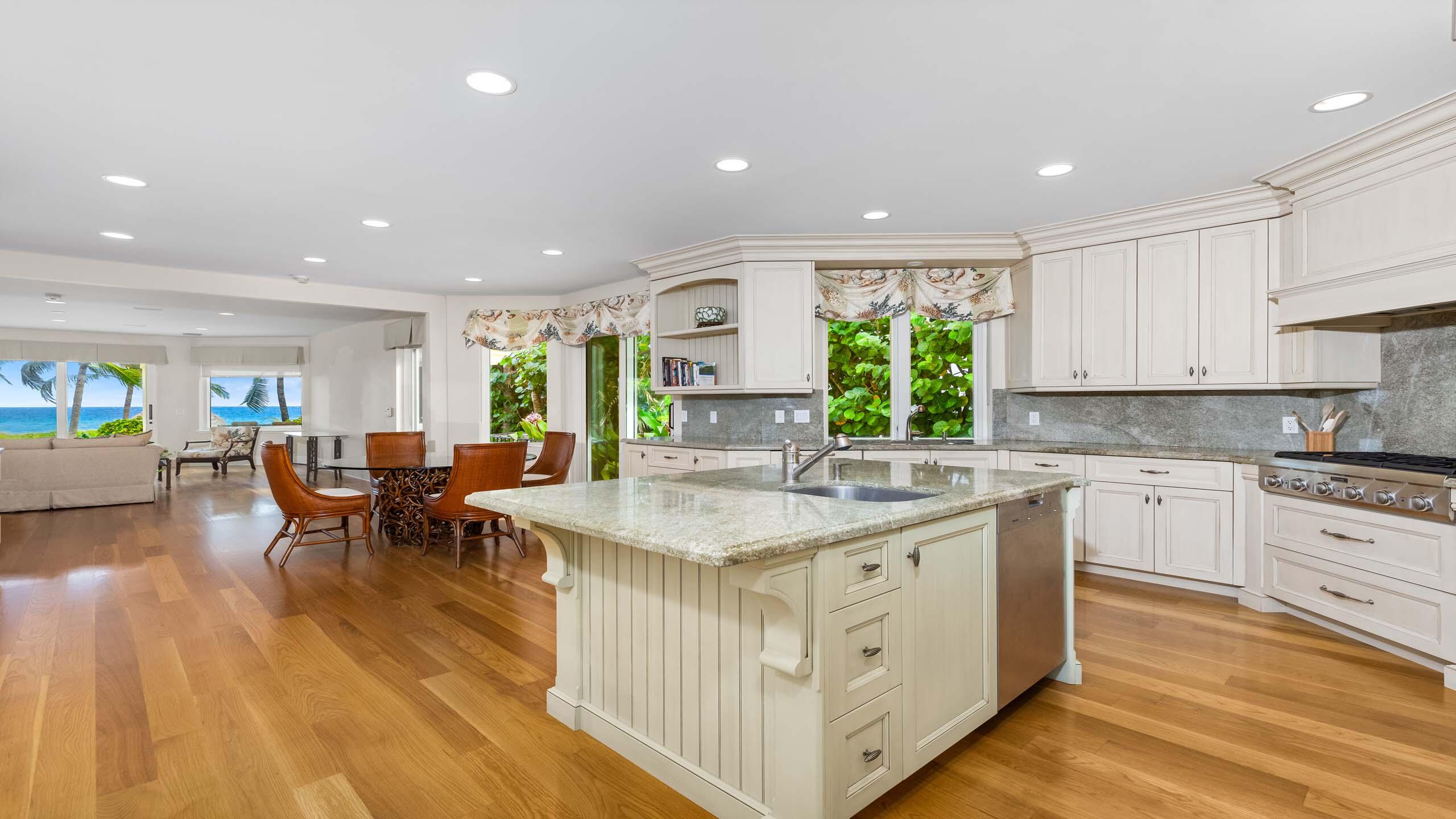 755 N Ocean Boulevard