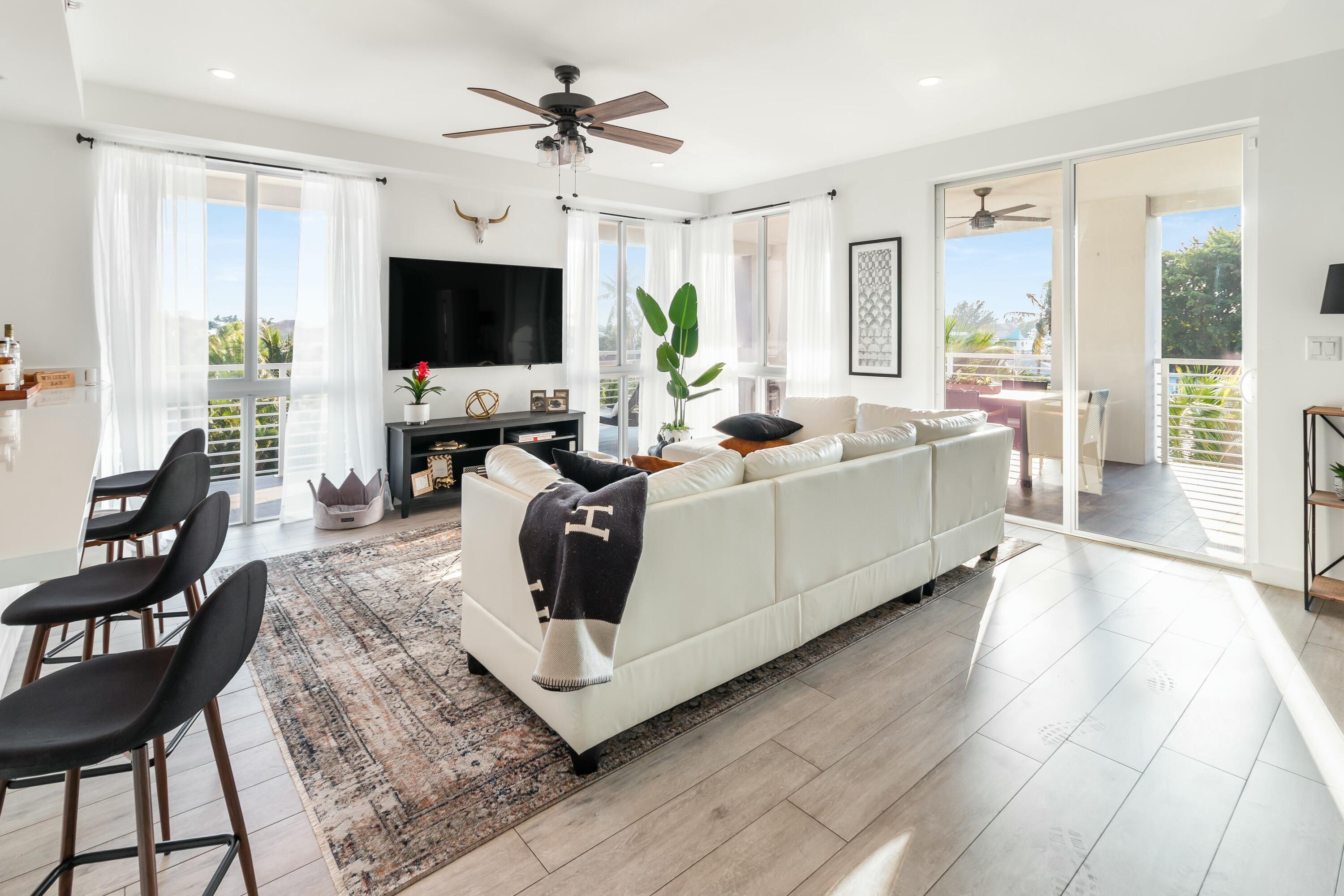 51 SE 19th Avenue 301