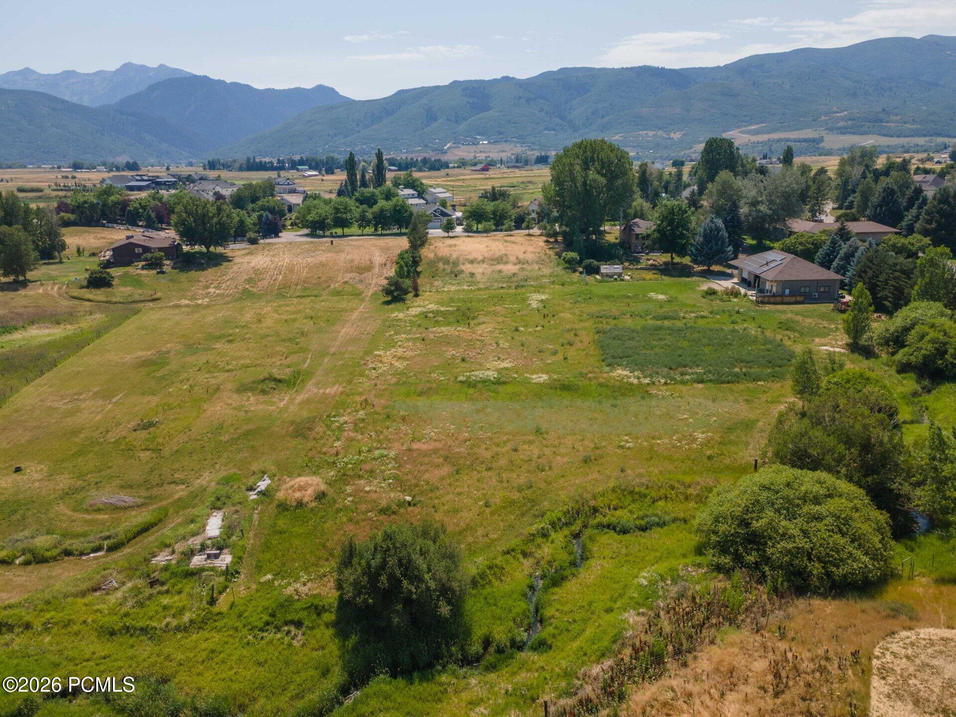 1762 N 6250
