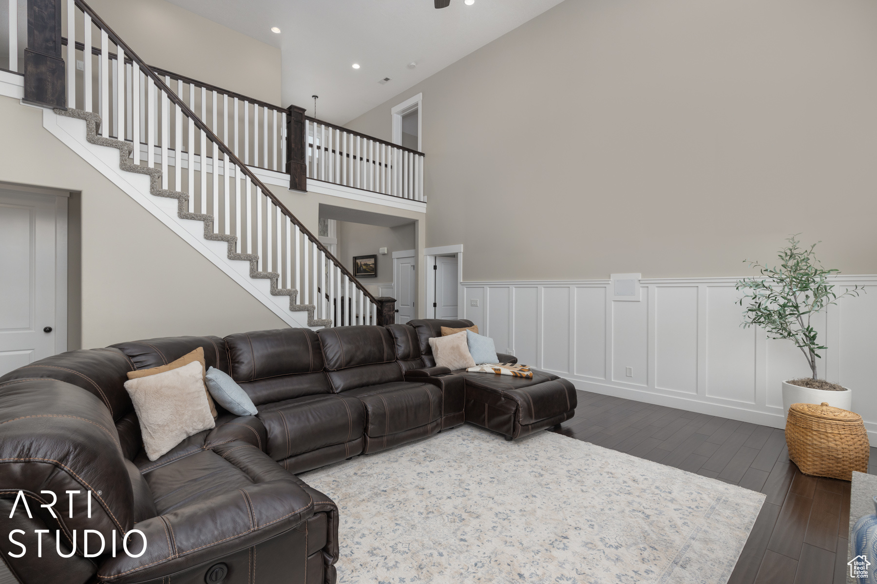 3784 N RIVERS EDGE RD