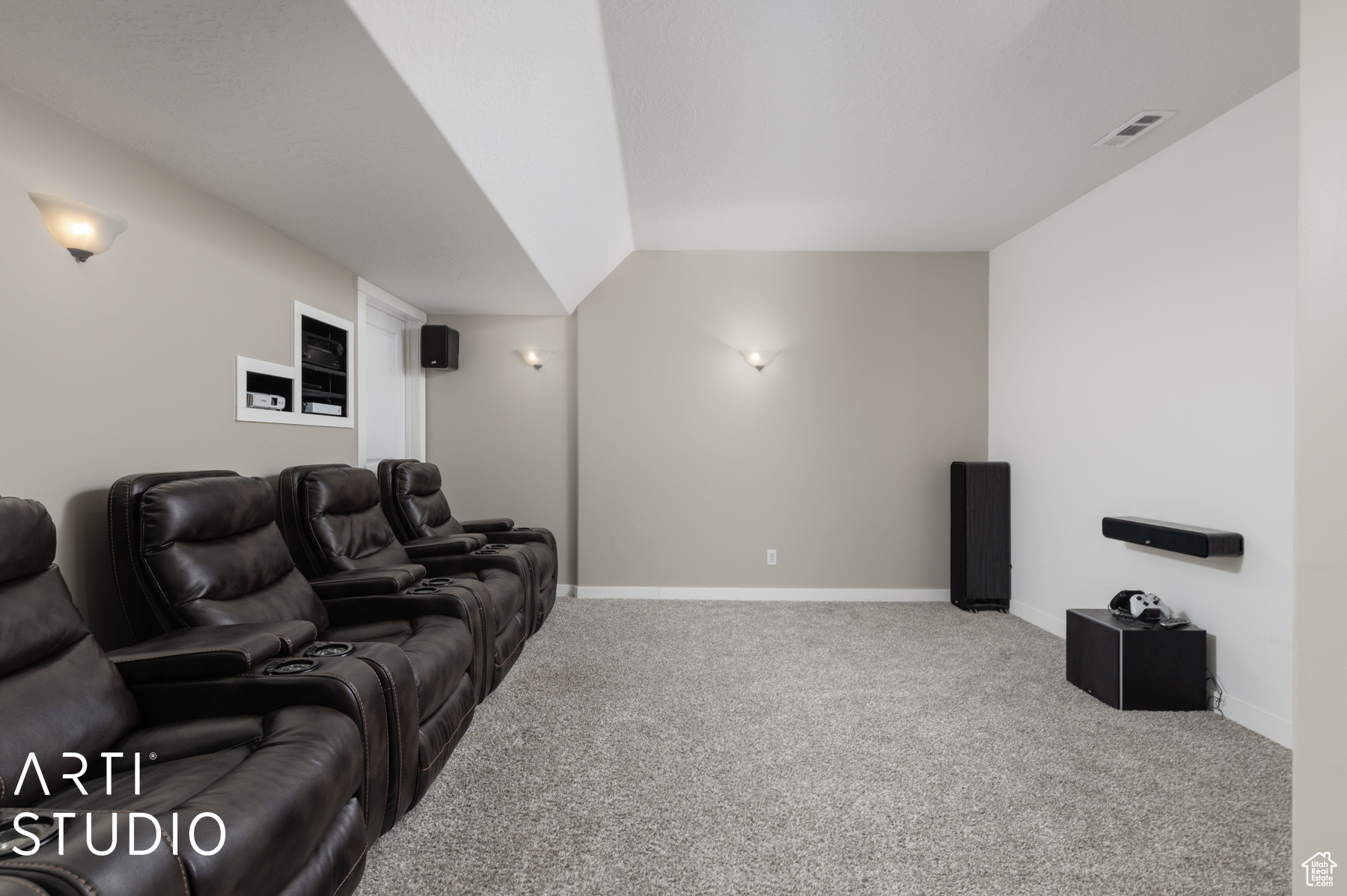 3784 N RIVERS EDGE RD