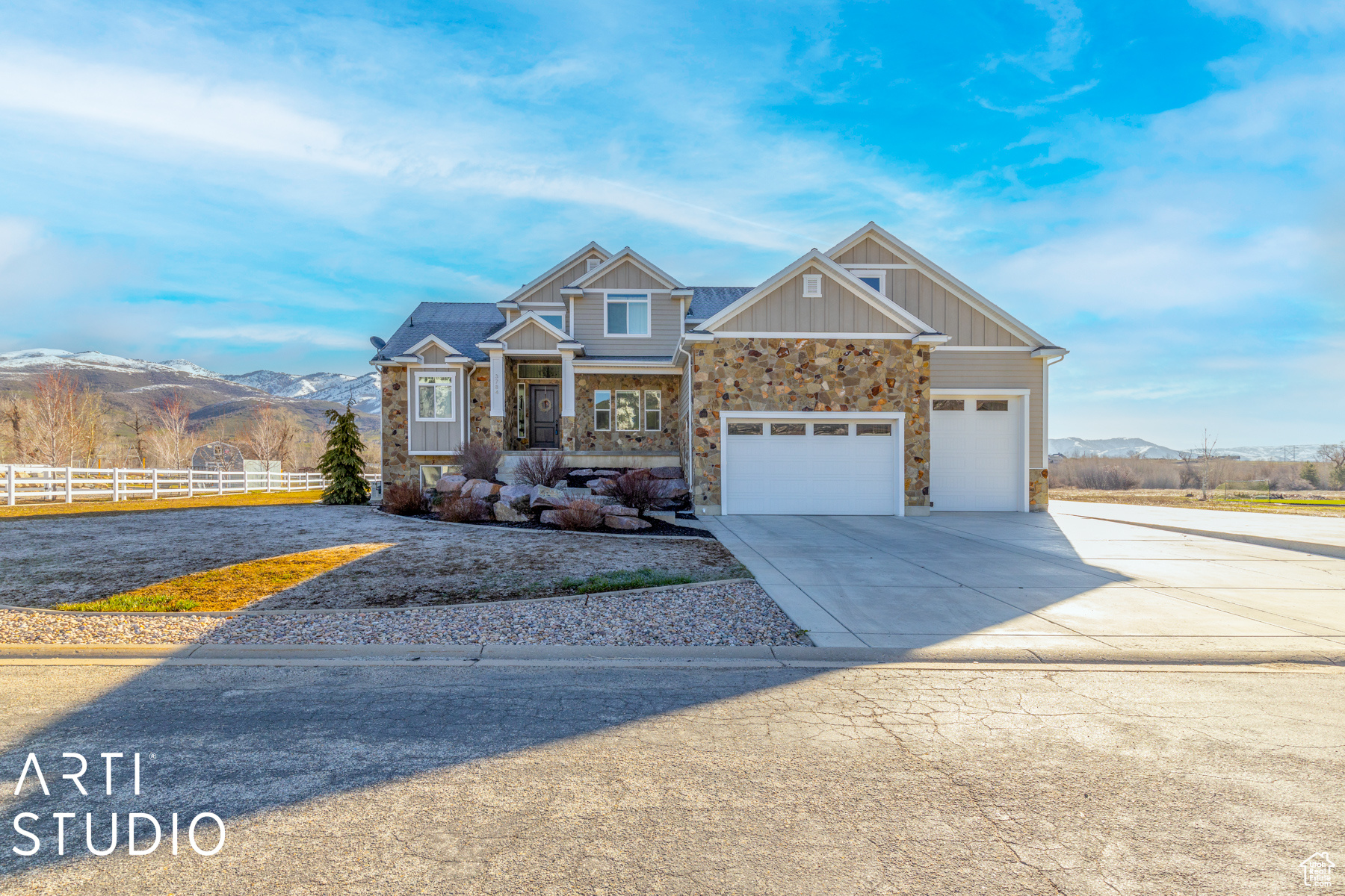 3784 N RIVERS EDGE RD