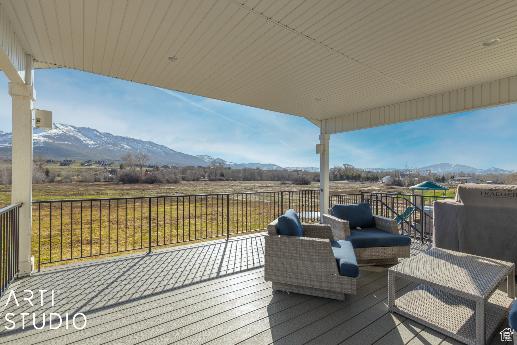 3784 N RIVERS EDGE RD