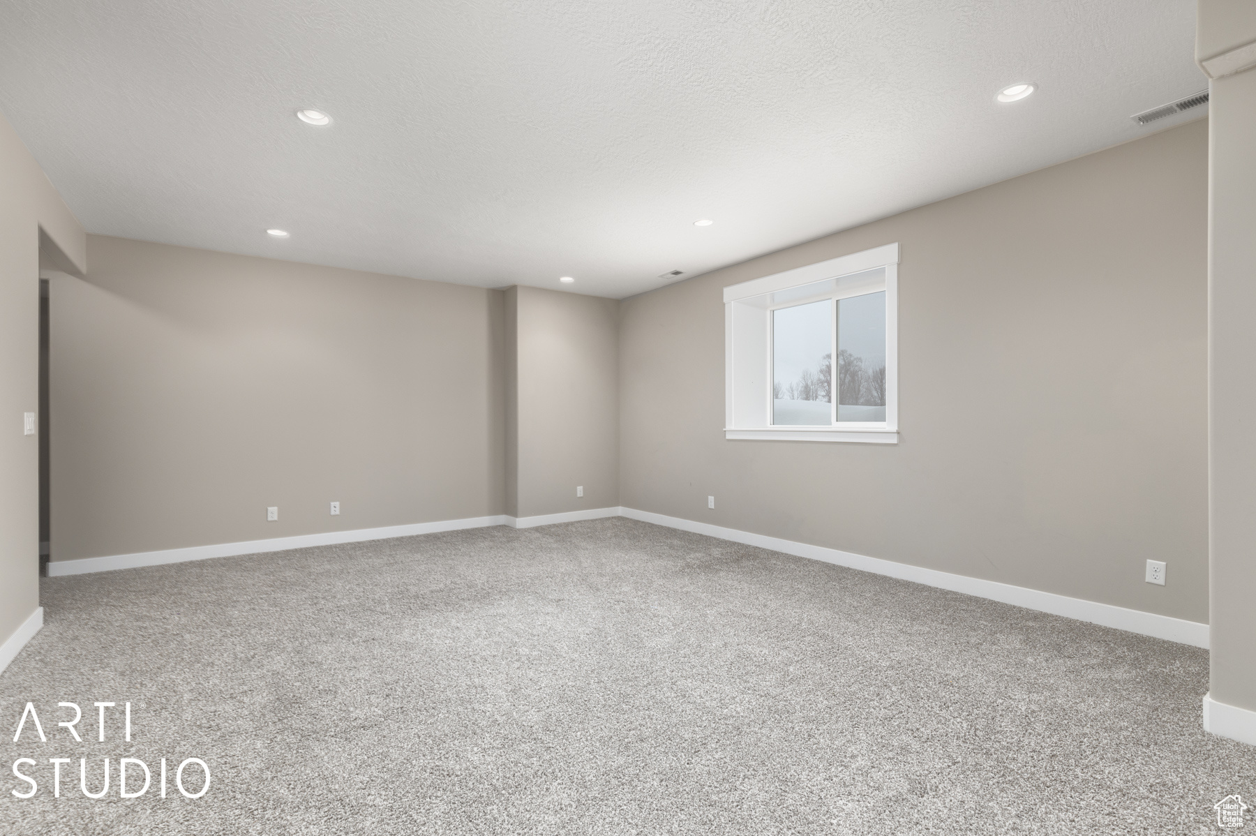 3784 N RIVERS EDGE RD