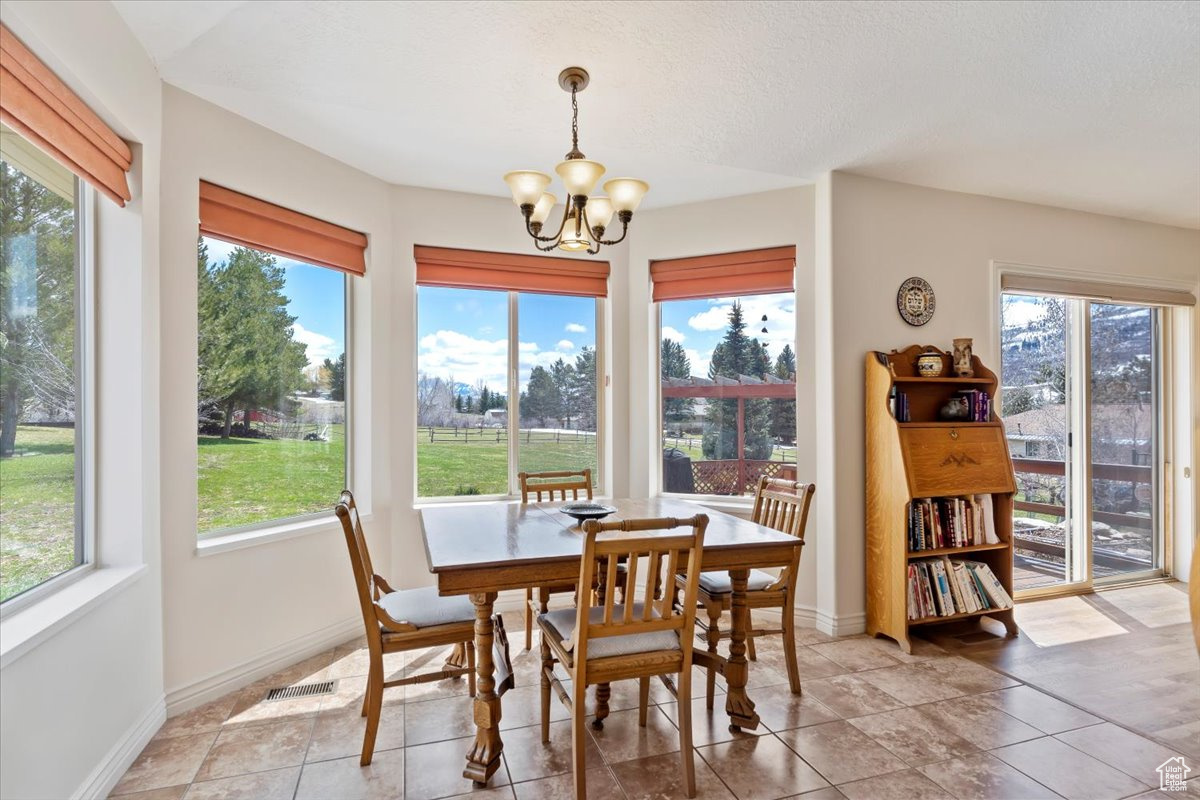 4417 E EDEN HILLS DR