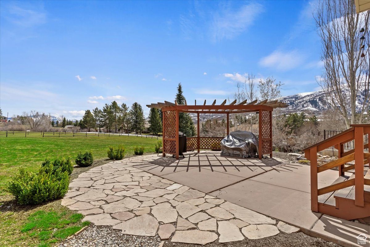 4417 E EDEN HILLS DR