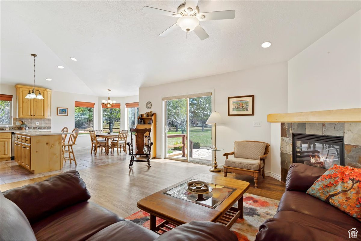 4417 E EDEN HILLS DR