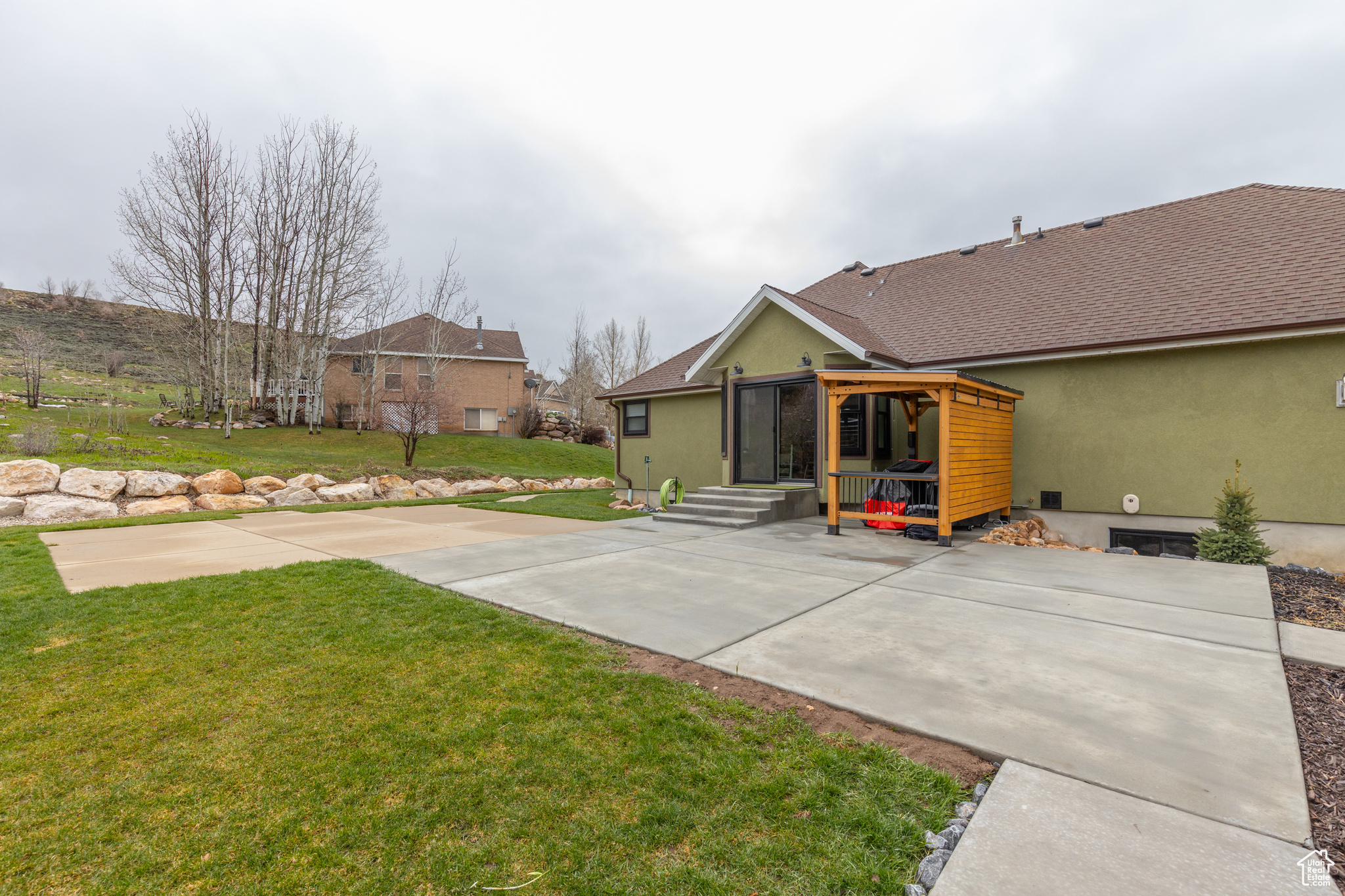 5108 N WOLF RIDGE CIR
