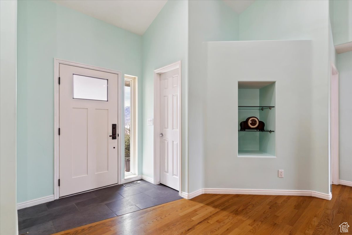 5108 N WOLF RIDGE CIR