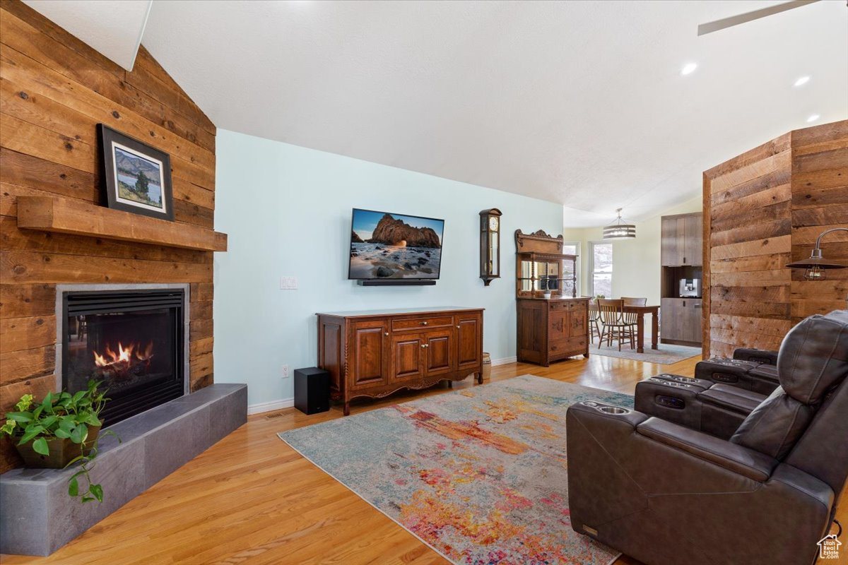 5108 N WOLF RIDGE CIR
