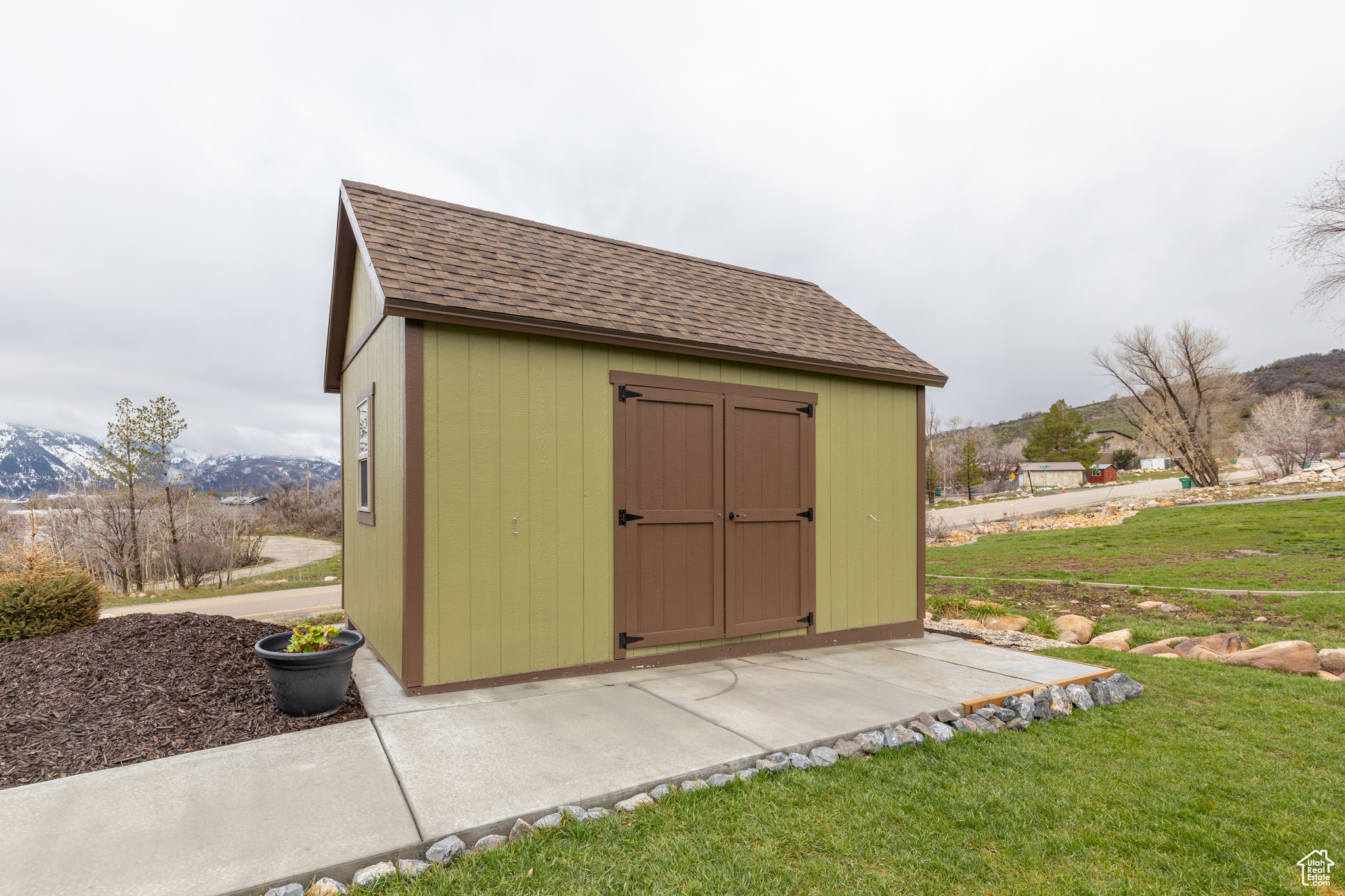 5108 N WOLF RIDGE CIR