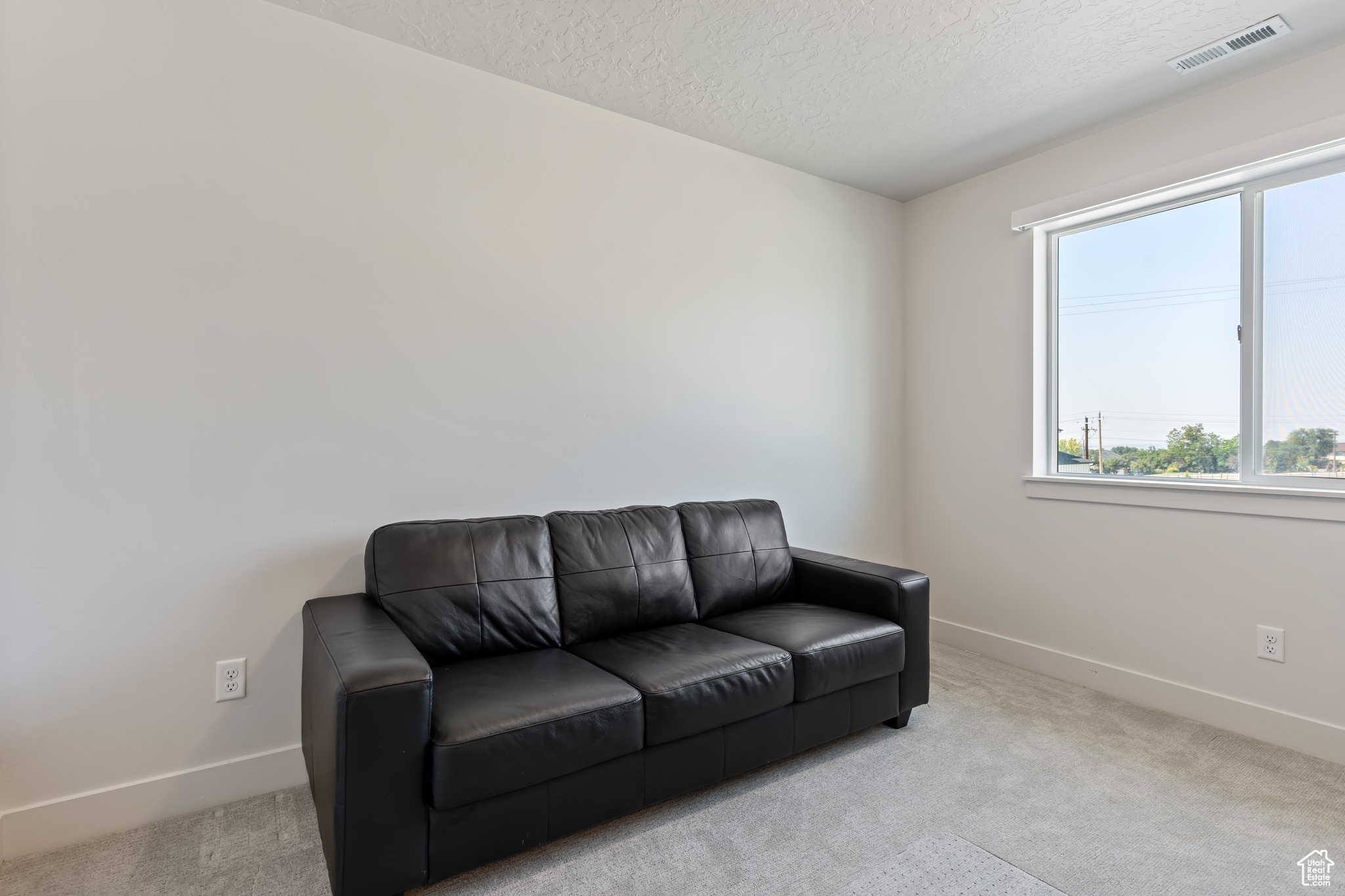 1284 E TALBOT DR