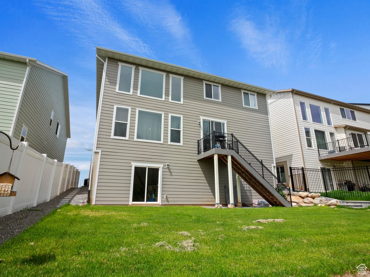 1284 E TALBOT DR
