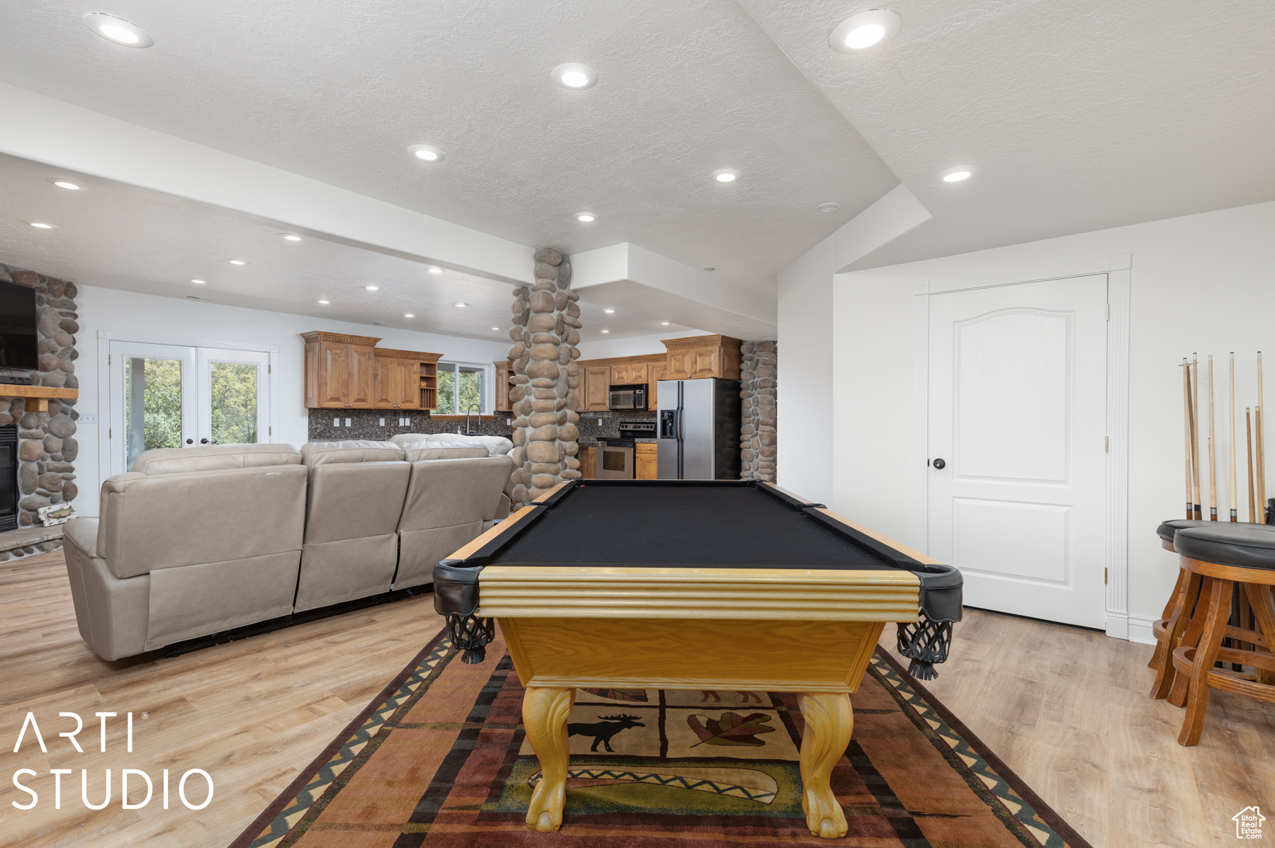 3855 NORDIC VALLEY DR