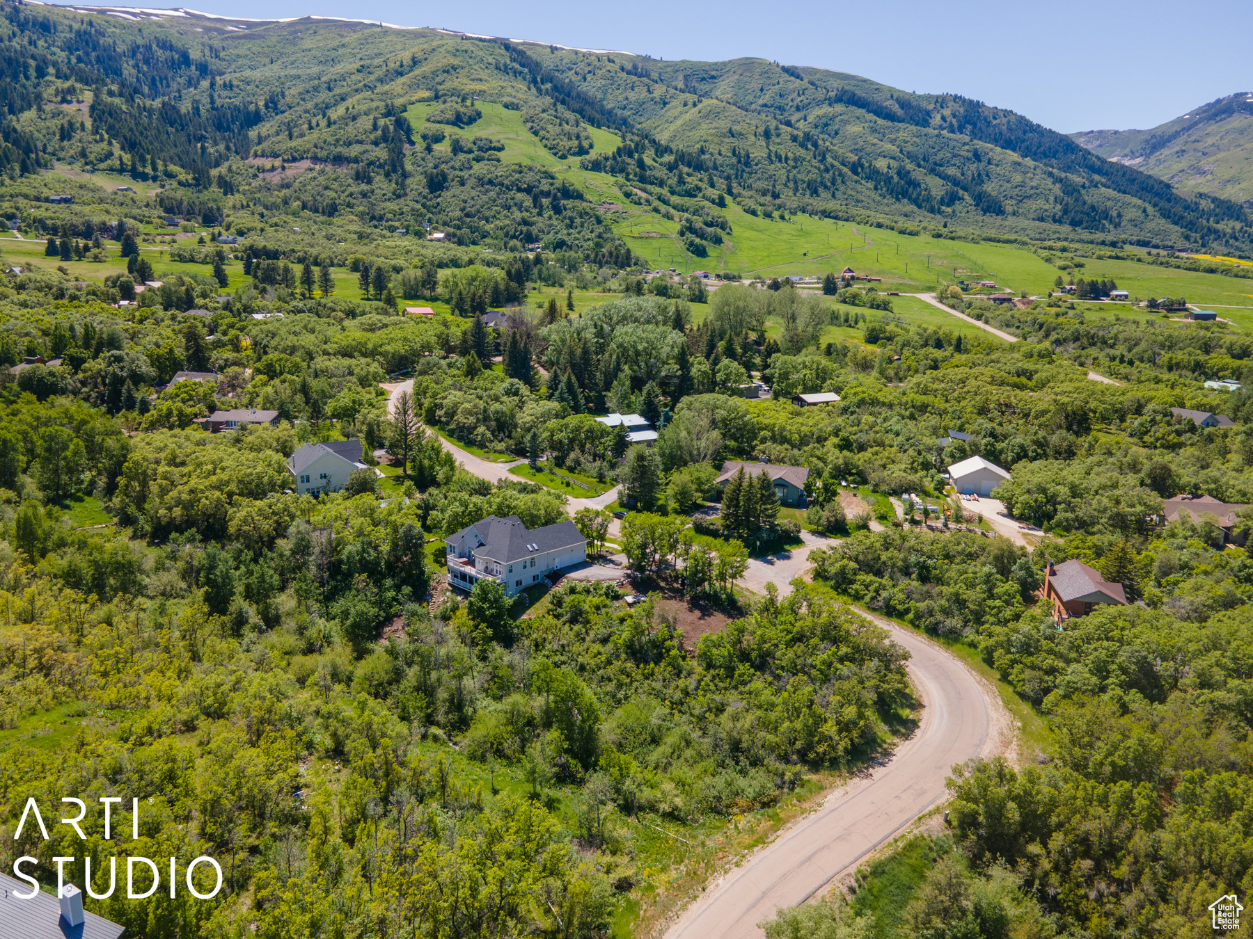 3855 NORDIC VALLEY DR