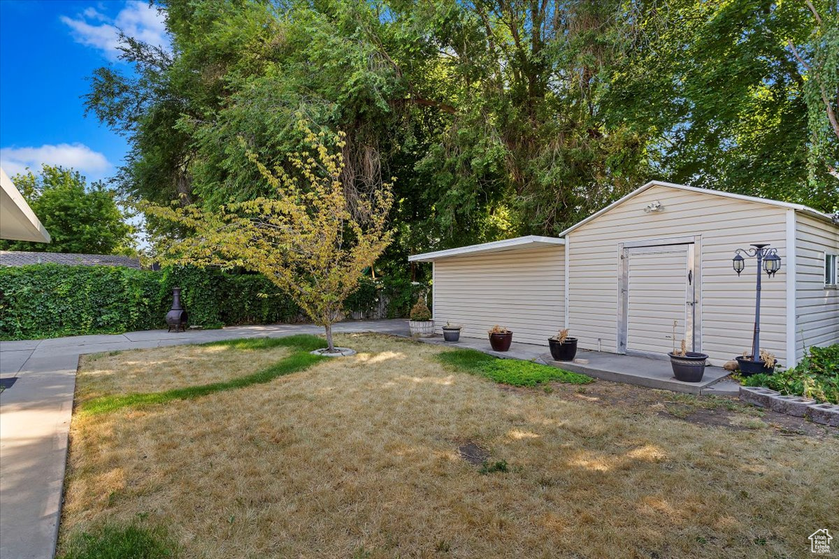 1222 PORTER AVE