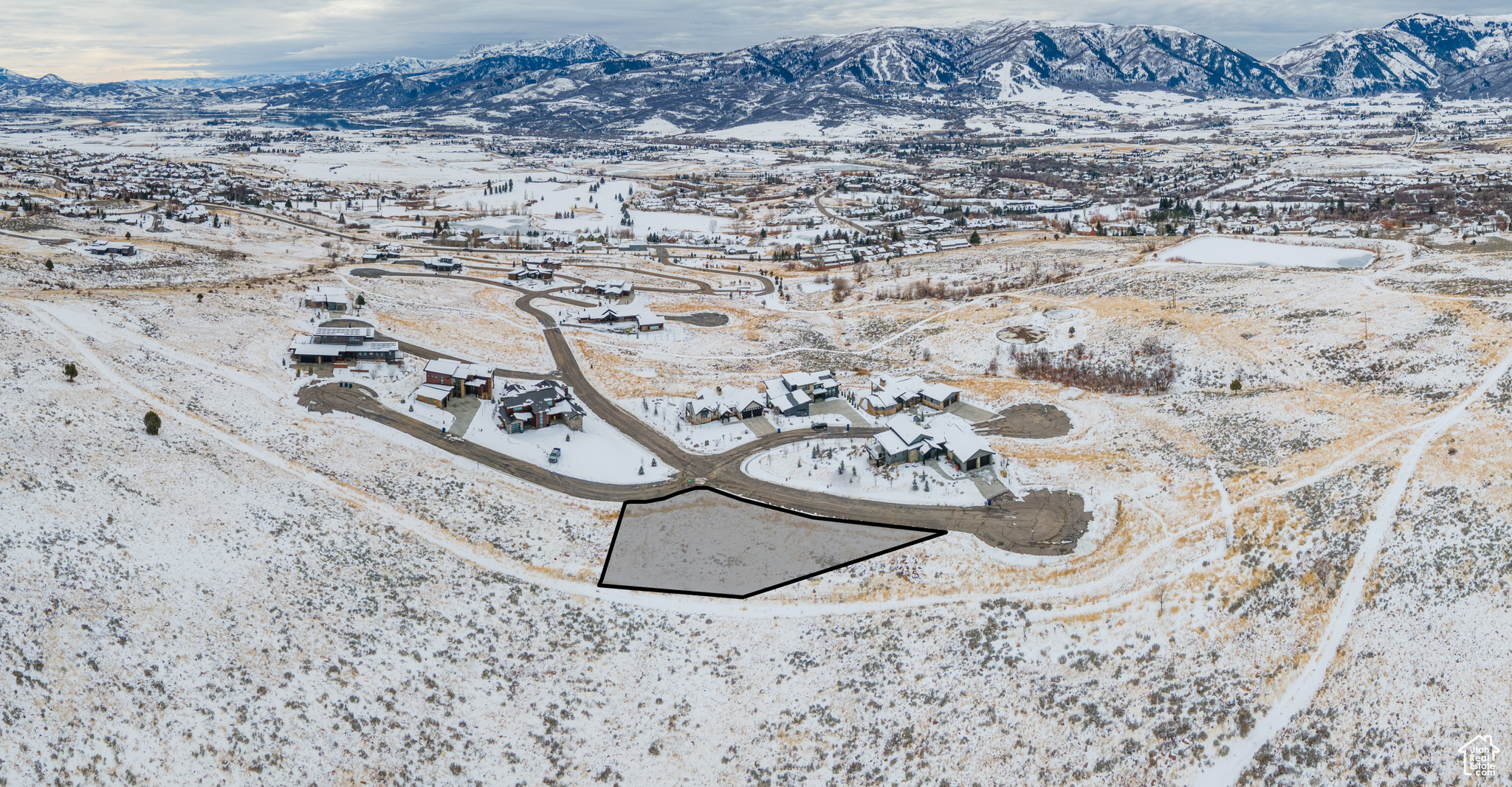 4058 N MOUNTAIN RIDGE DR Unit: 43