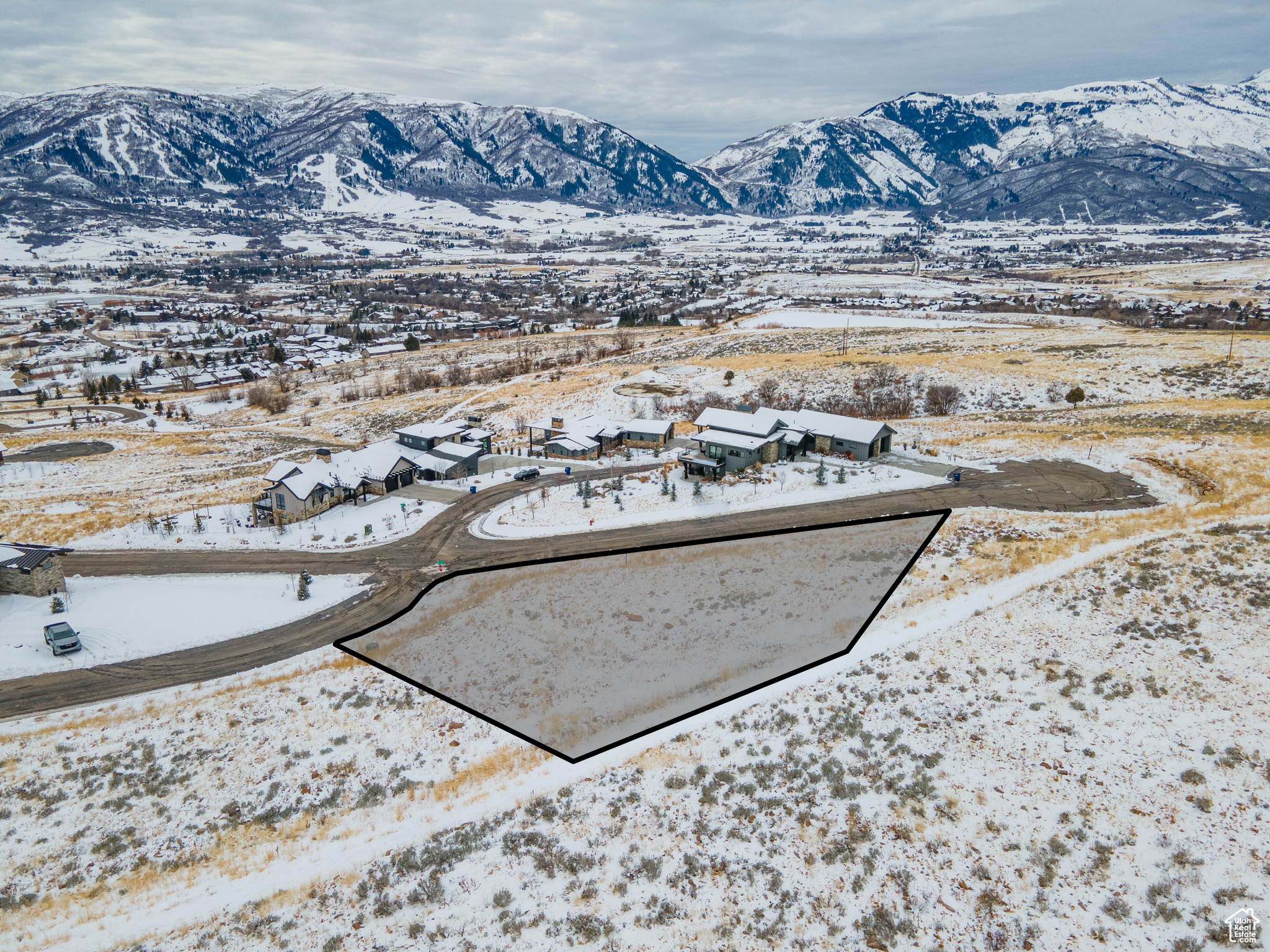 4058 N MOUNTAIN RIDGE DR Unit: 43
