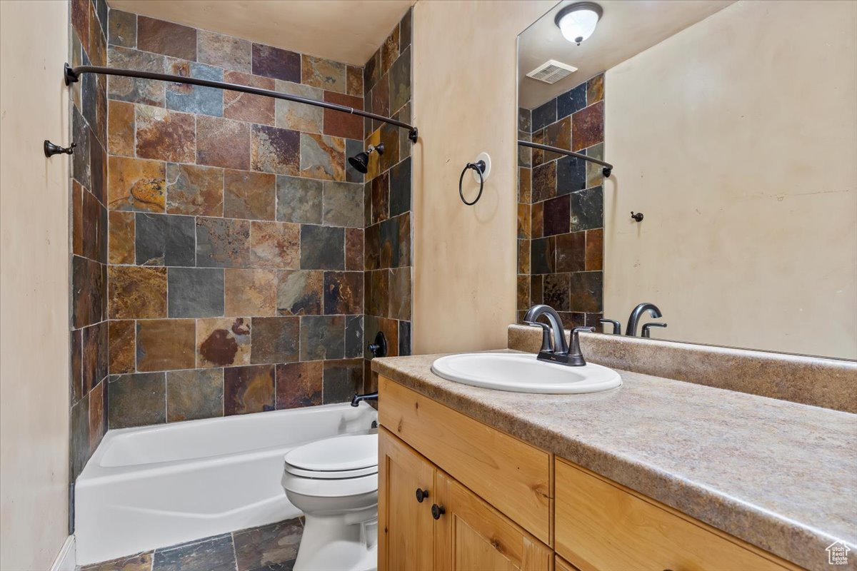 5384 E ELKHORN CIR
