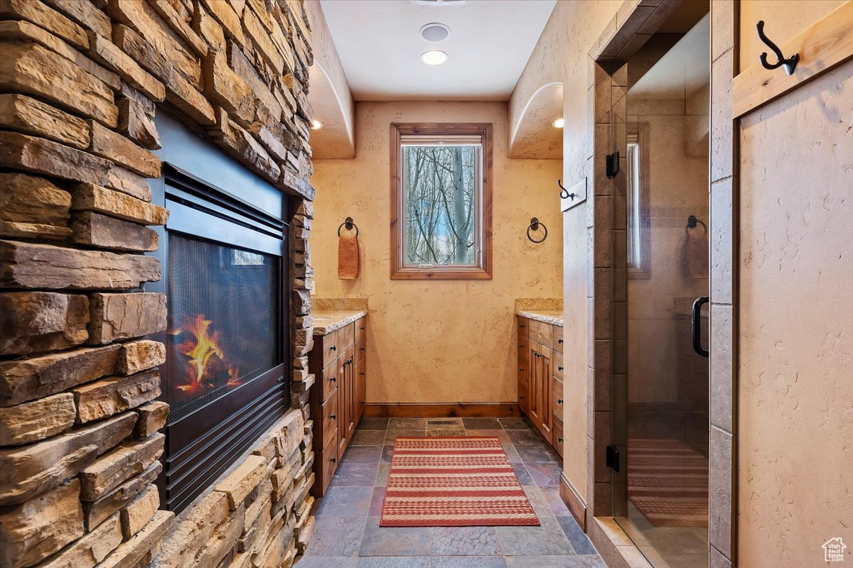 5384 E ELKHORN CIR