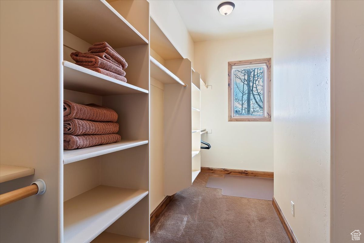 5384 E ELKHORN CIR