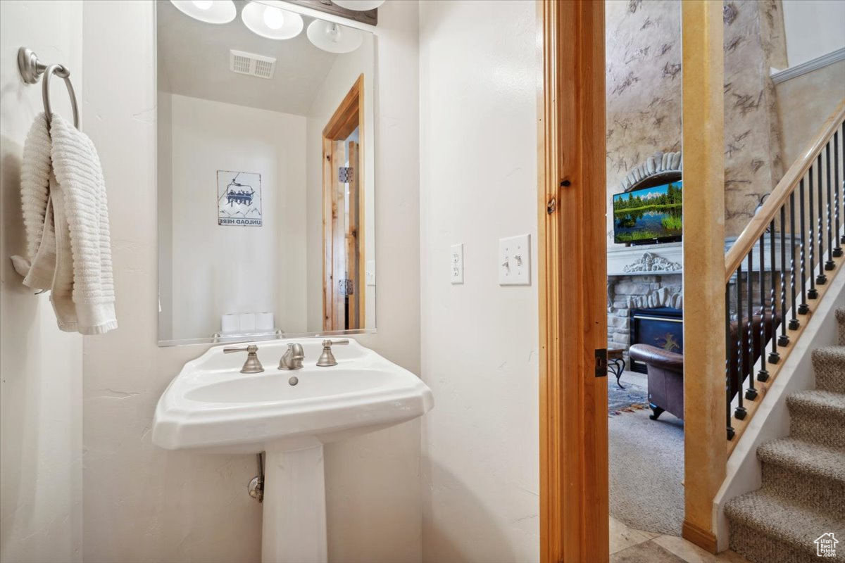 3634 N HUNTSMAN PATH #C201