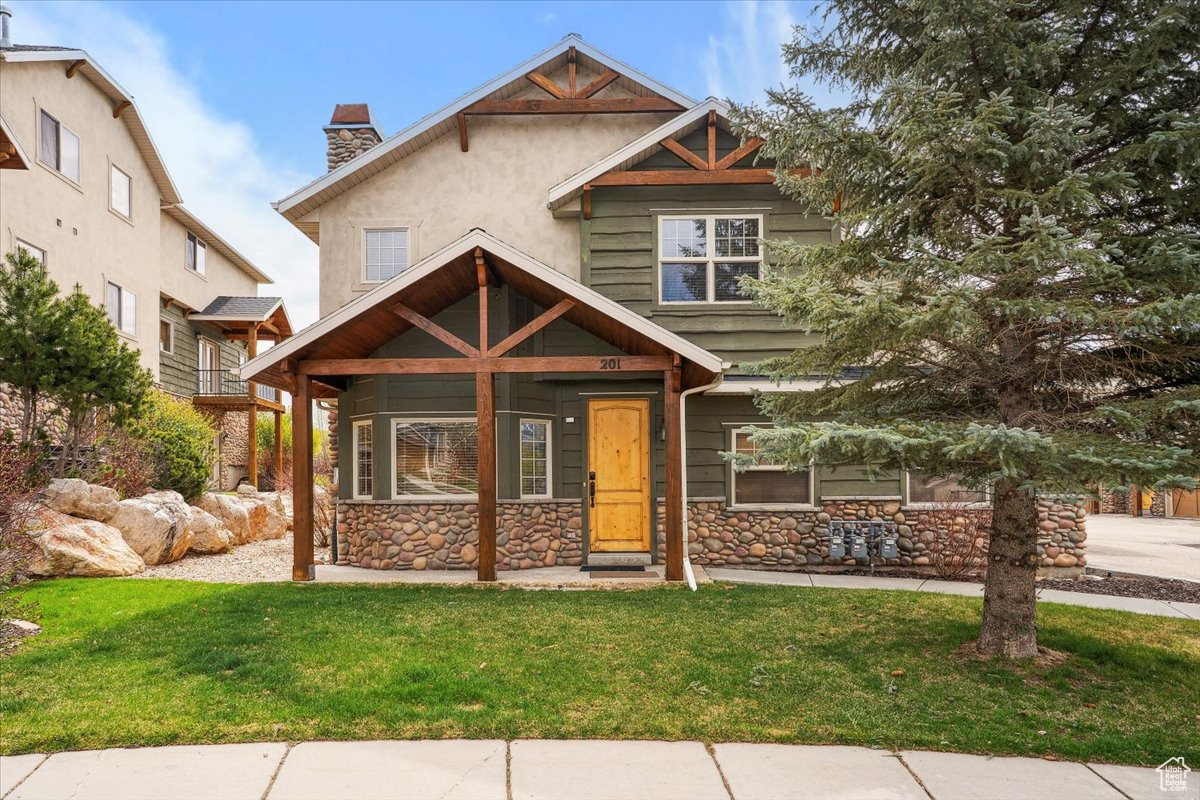 3634 N HUNTSMAN PATH #C201