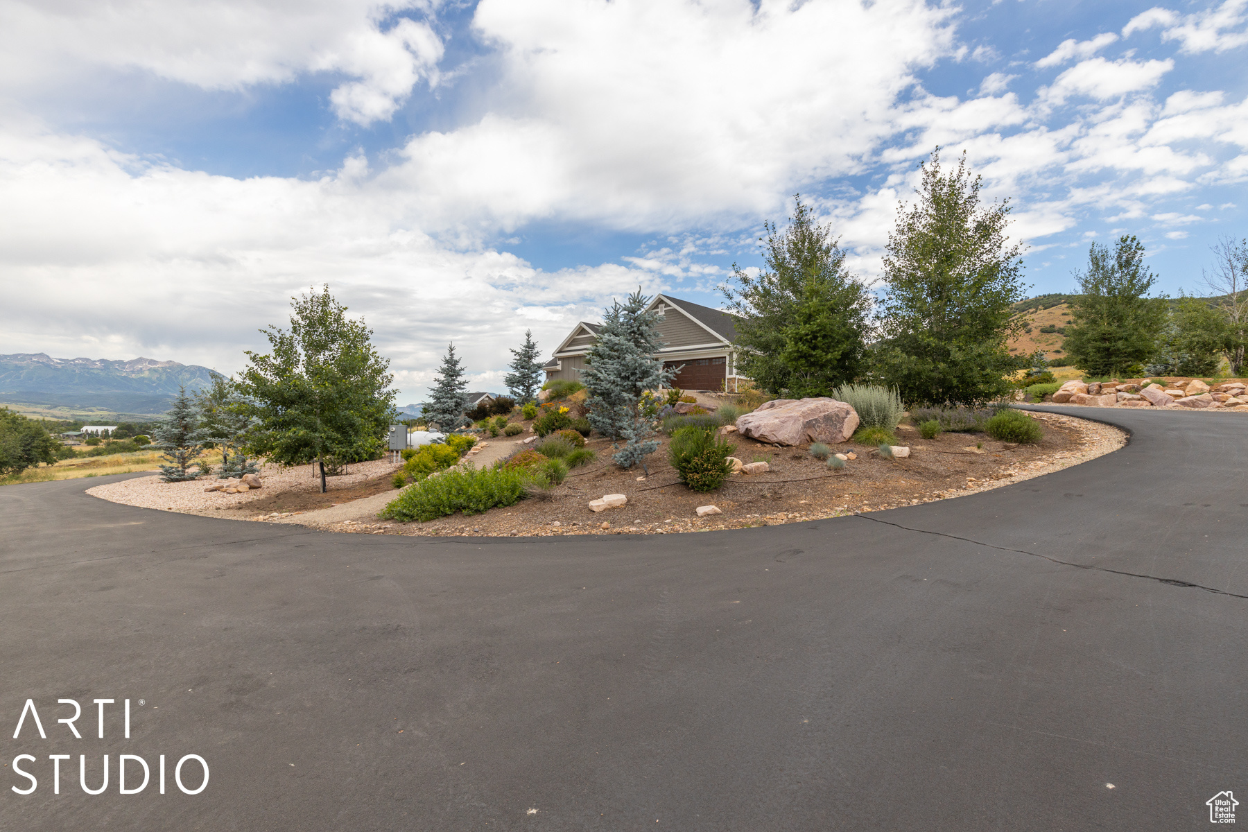 10350 E HWY 39