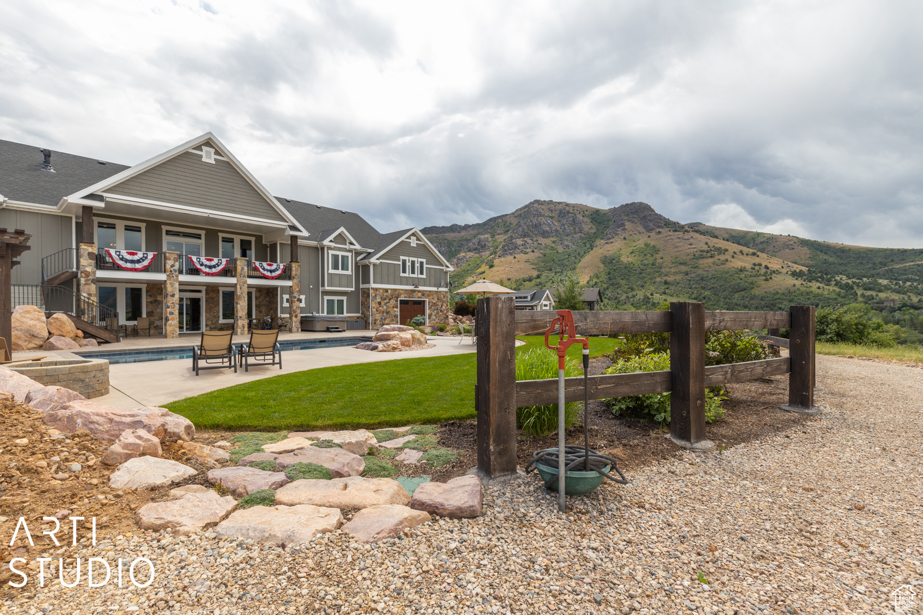 10350 E HWY 39