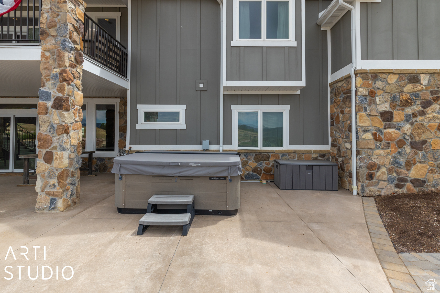 10350 E HWY 39