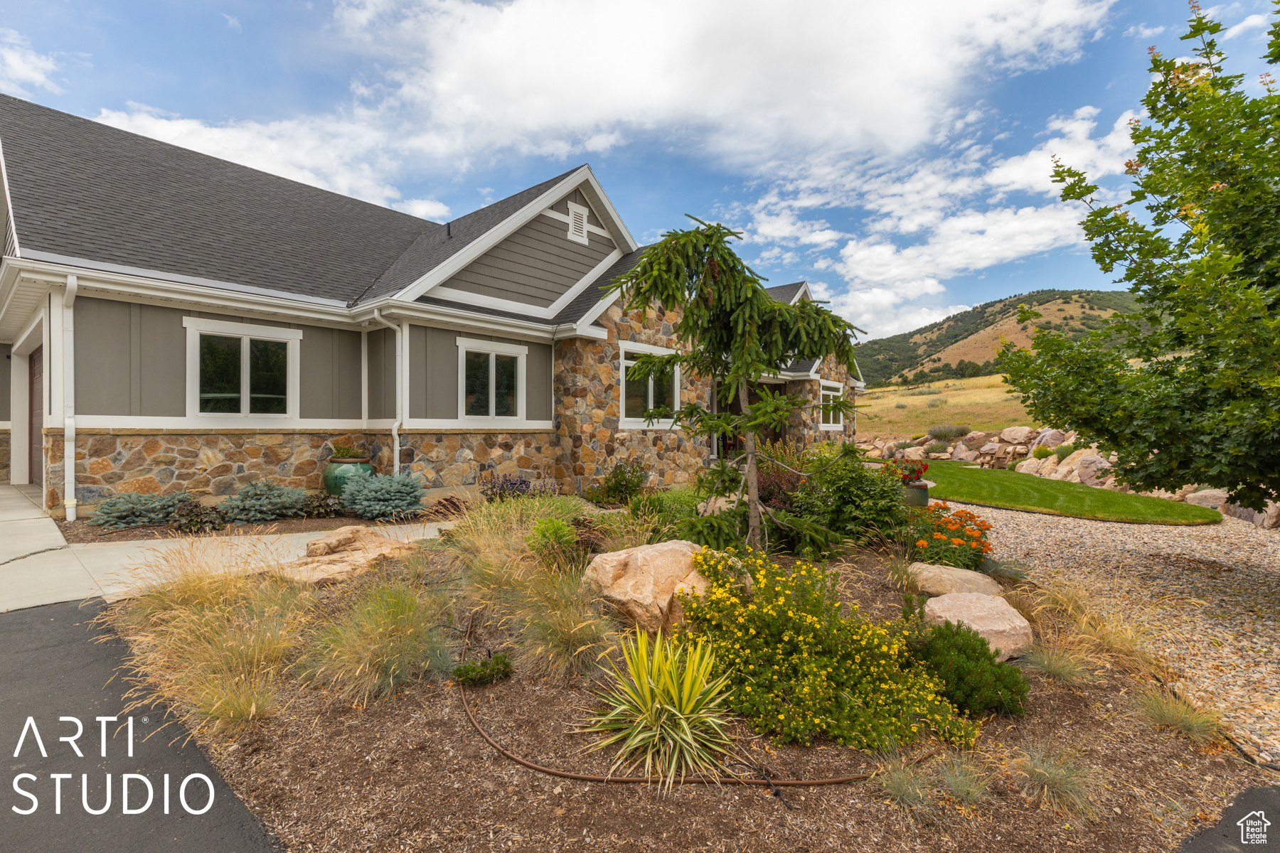 10350 E HWY 39