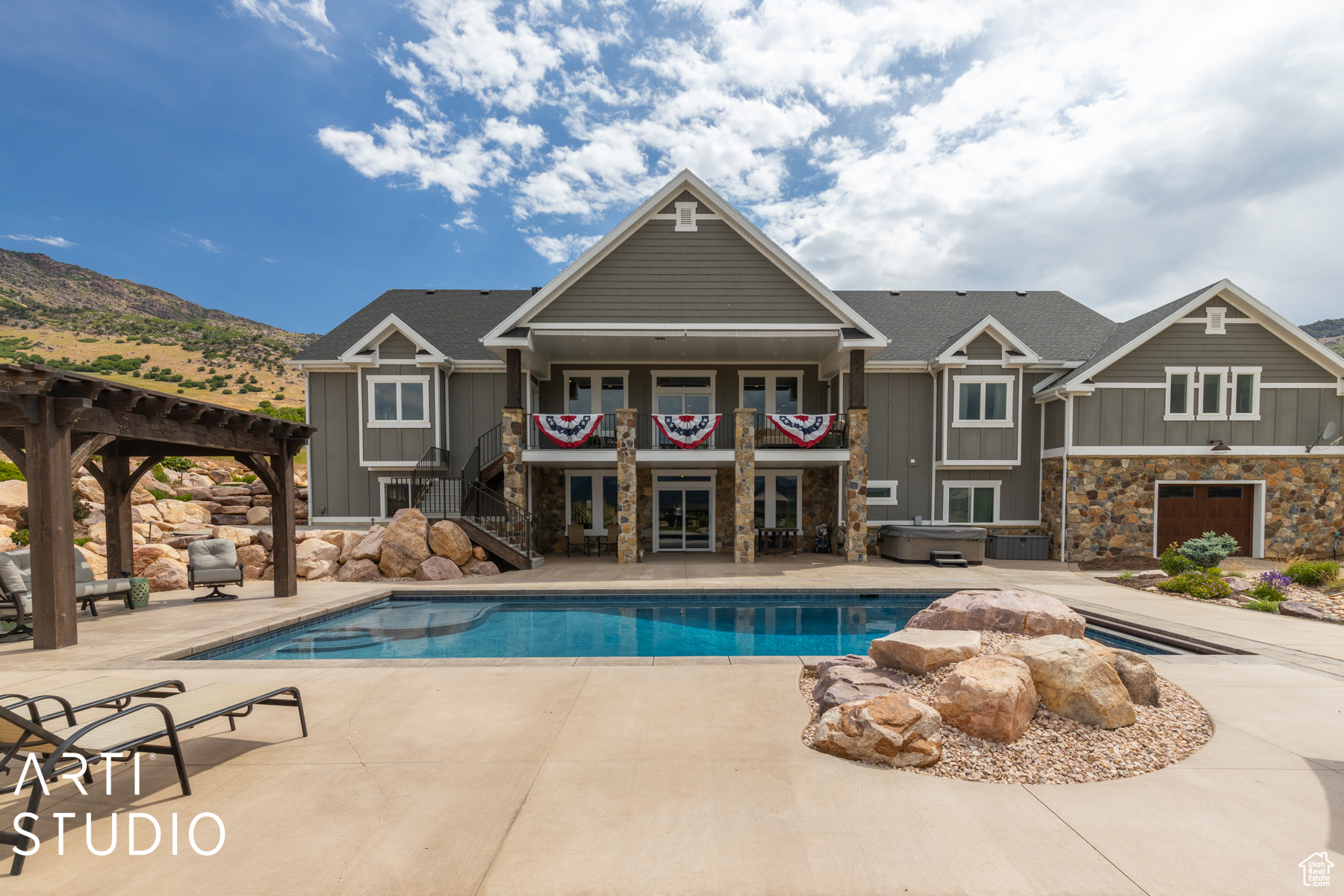 10350 E HWY 39