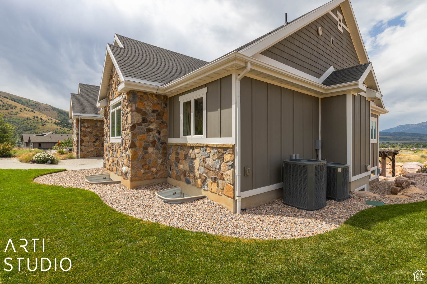 10350 E HWY 39