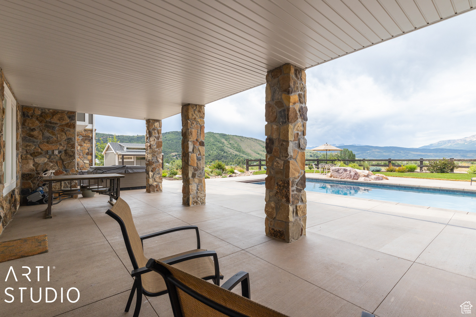 10350 E HWY 39