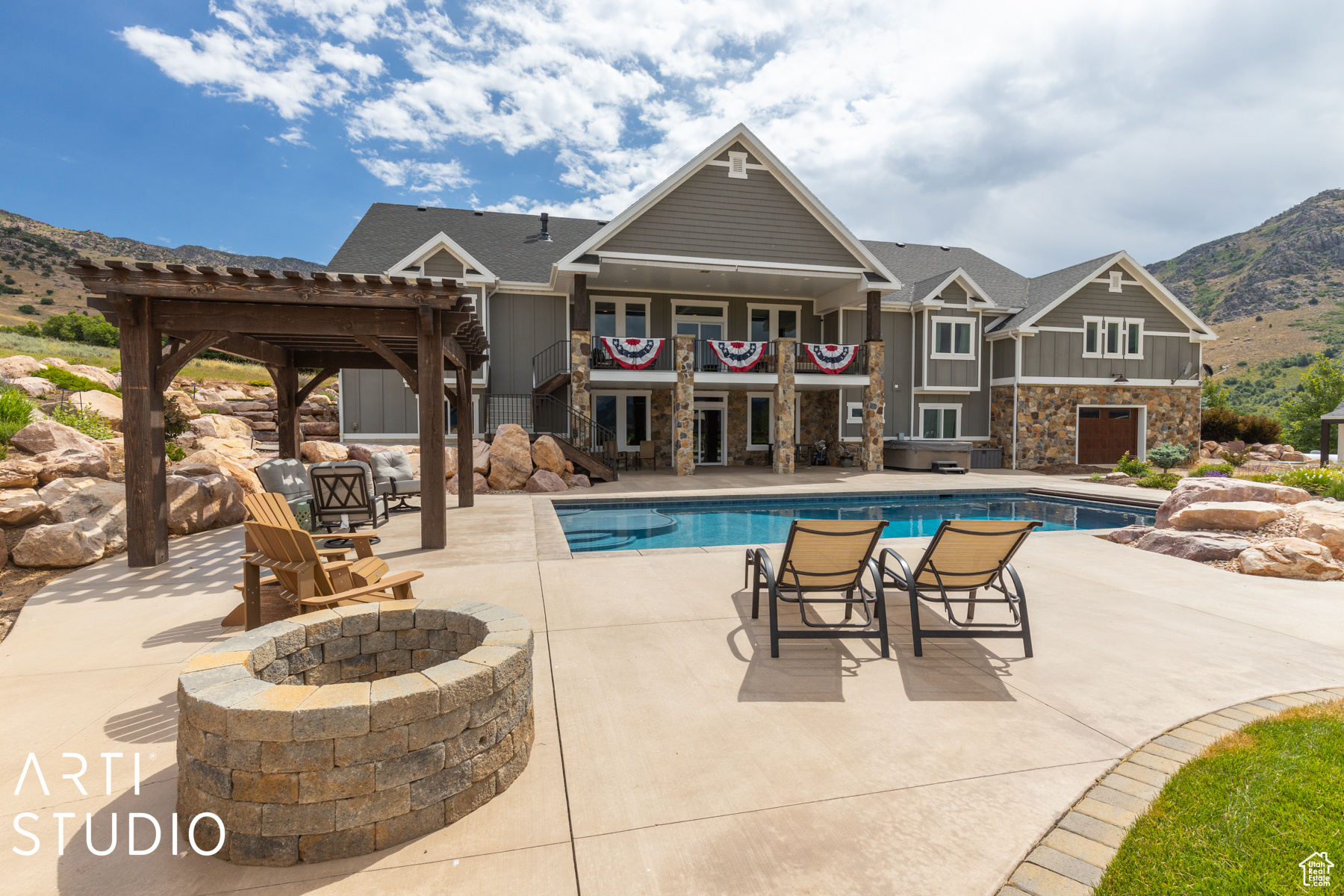 10350 E HWY 39