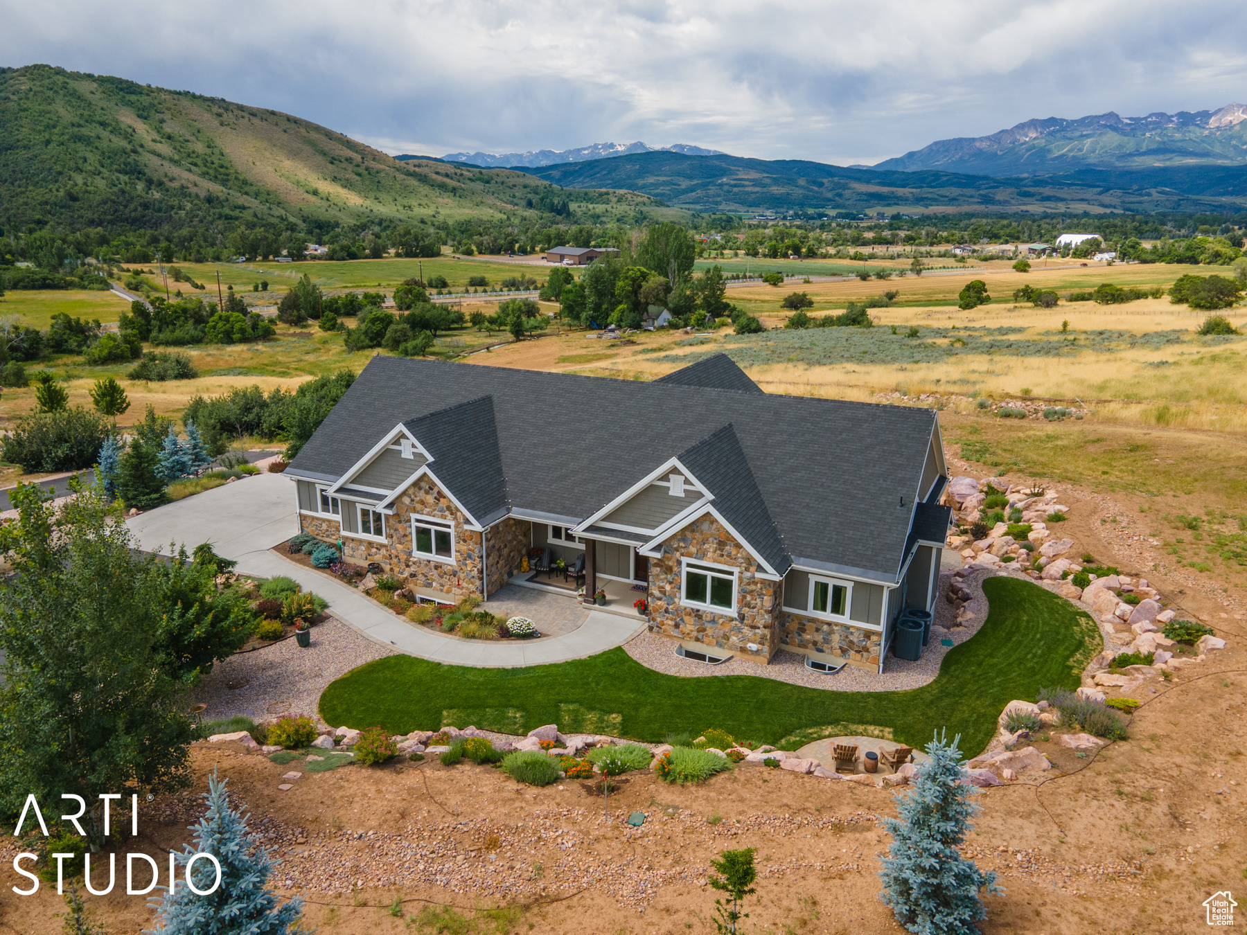 10350 E HWY 39