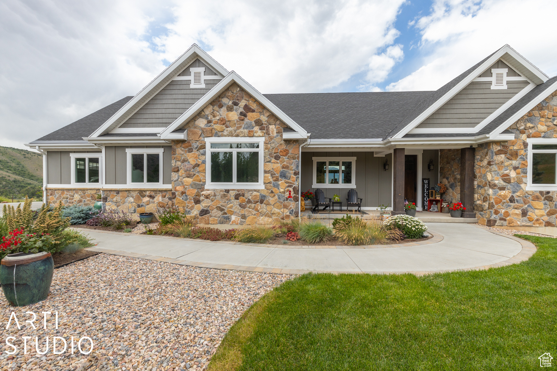 10350 E HWY 39
