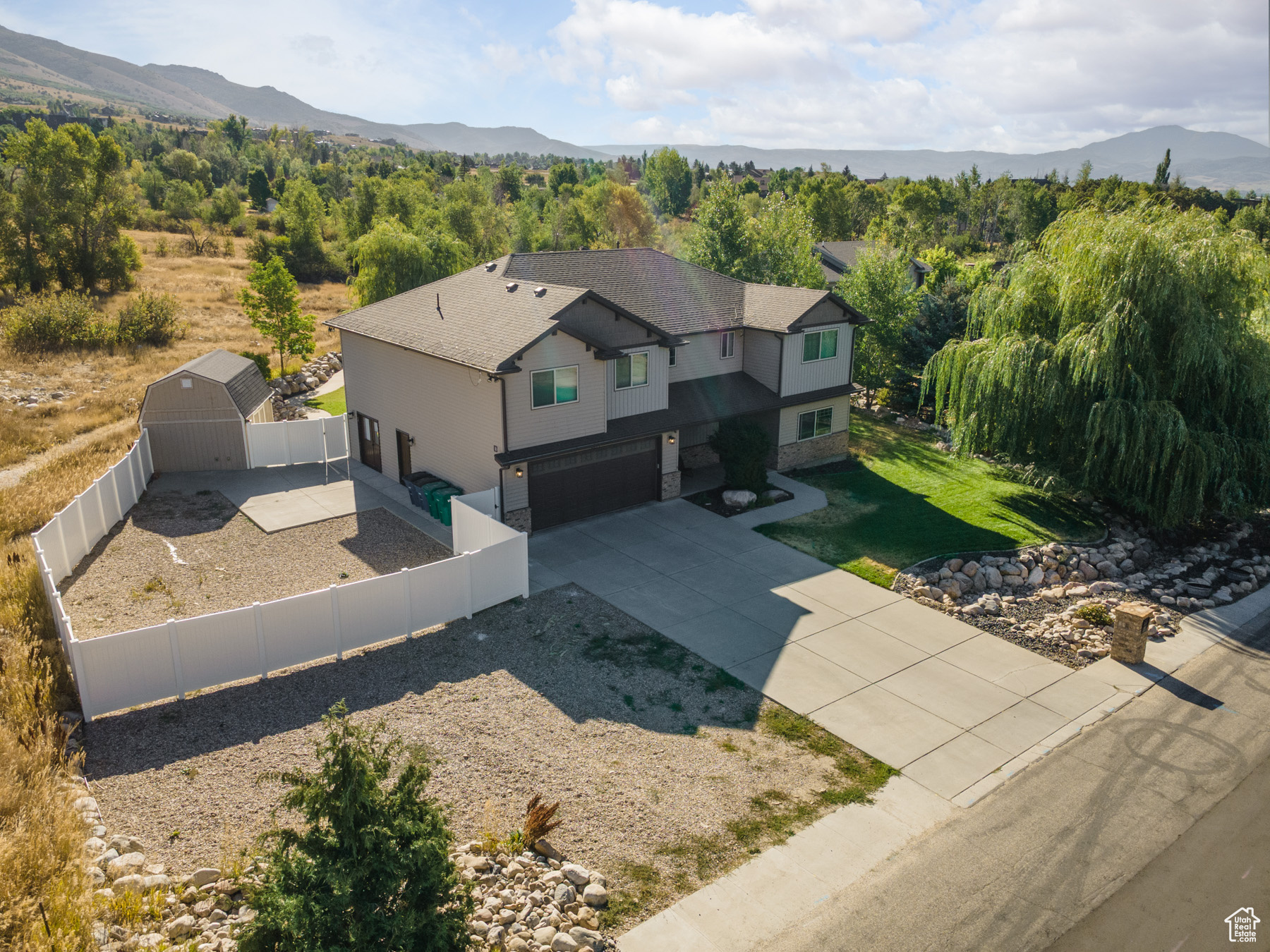 3844 N PATIO SPRINGS DR