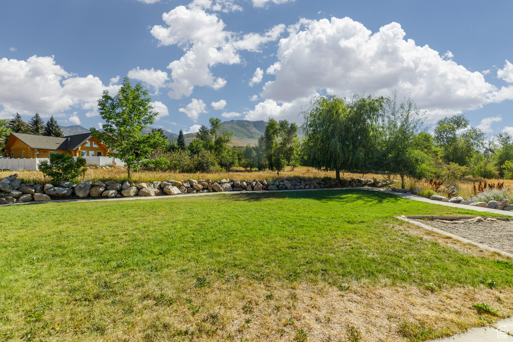 3844 N PATIO SPRINGS DR