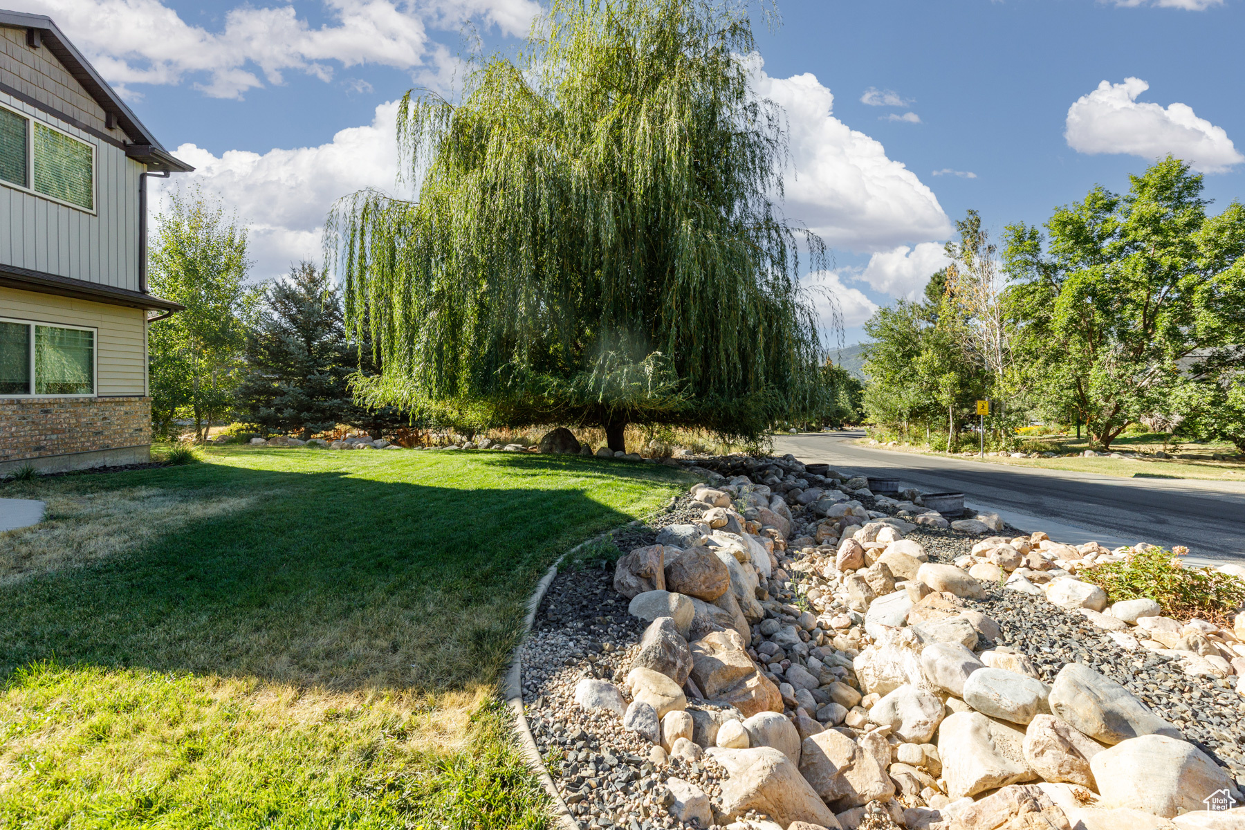 3844 N PATIO SPRINGS DR