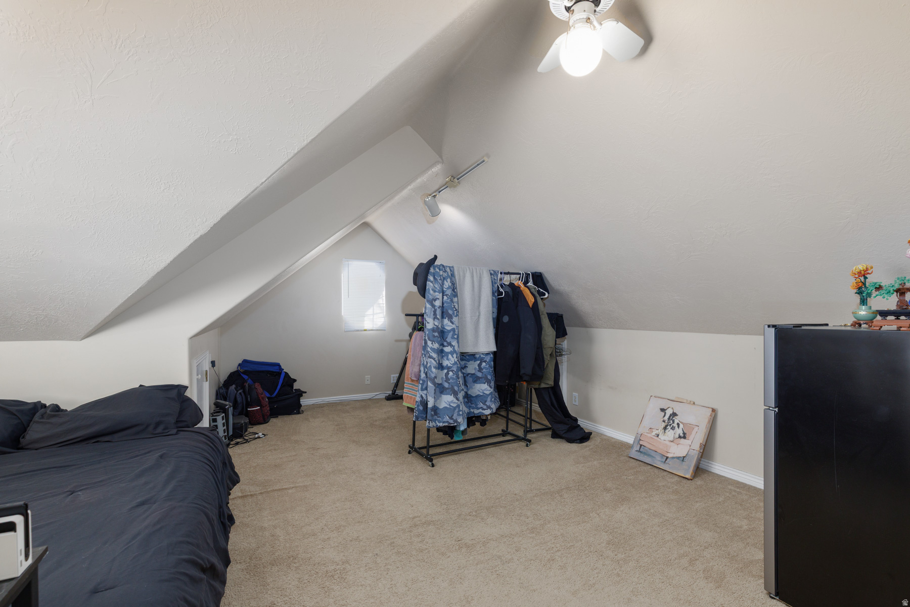 4026 N 3775 E