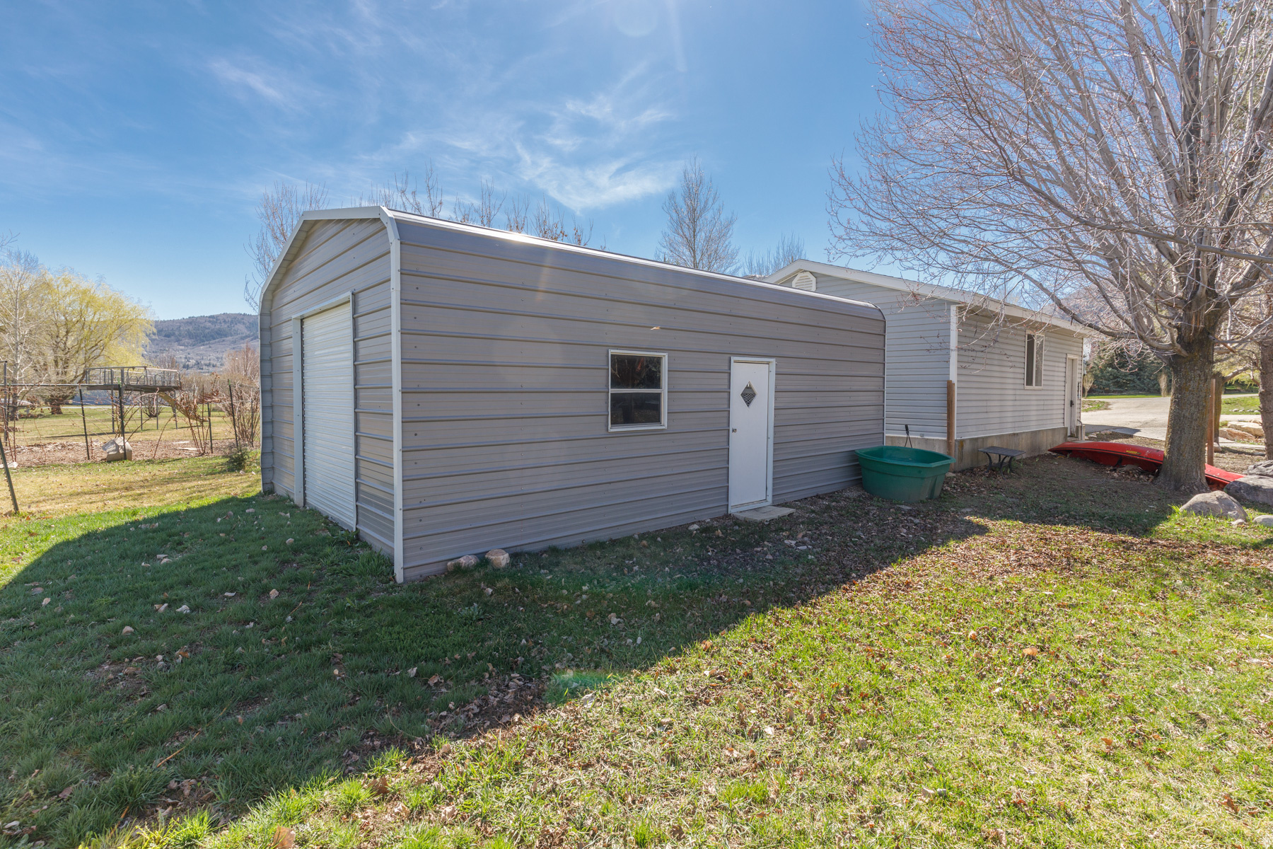 4026 N 3775 E