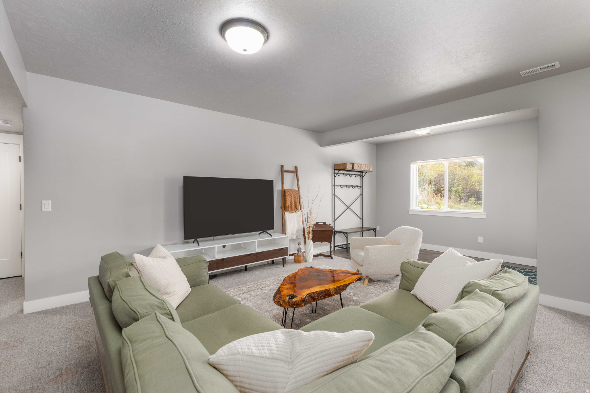 3568 N ELKRIDGE TRL